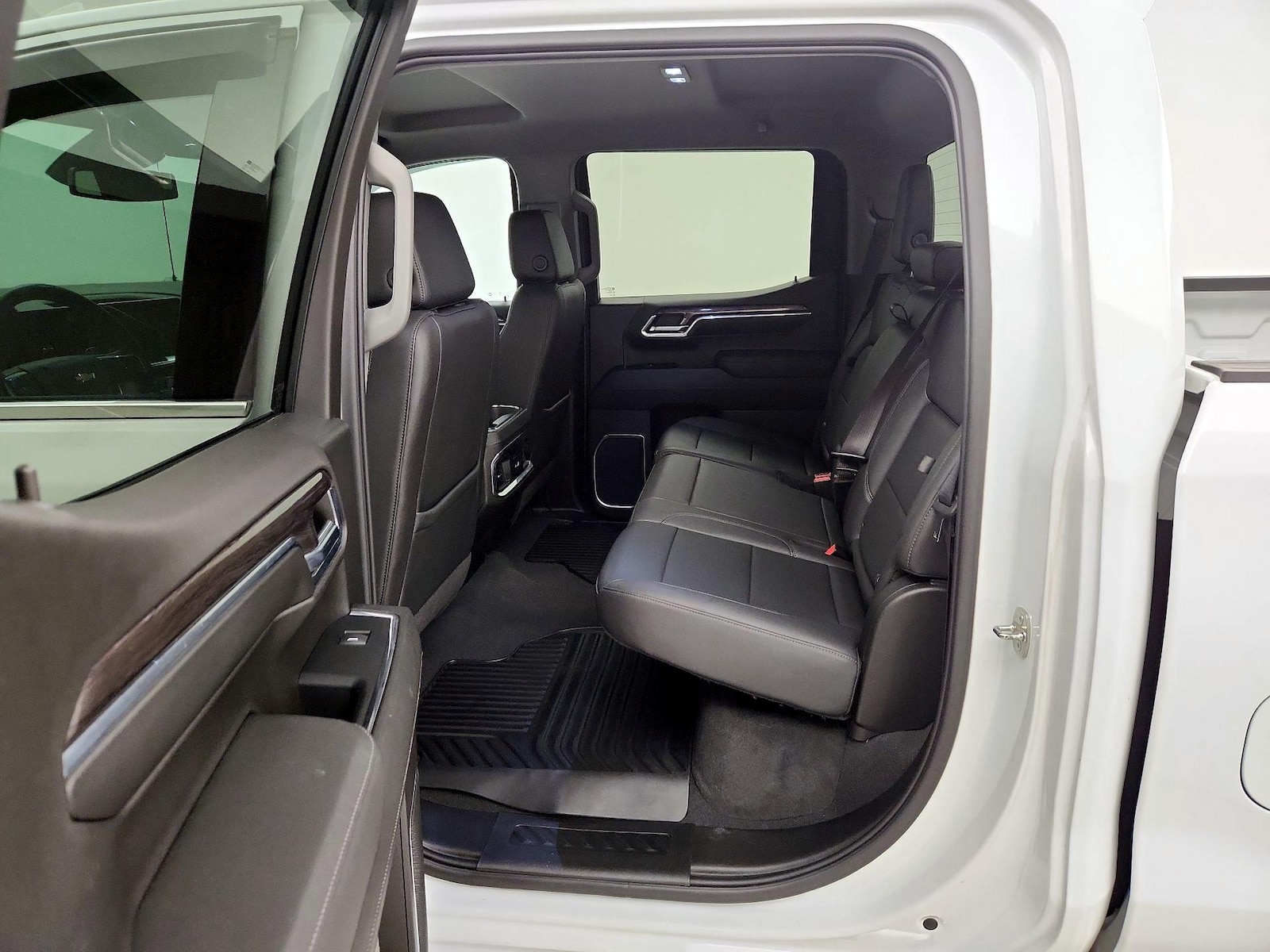 2023 Chevrolet Silverado 1500 LTZ - Photo 21