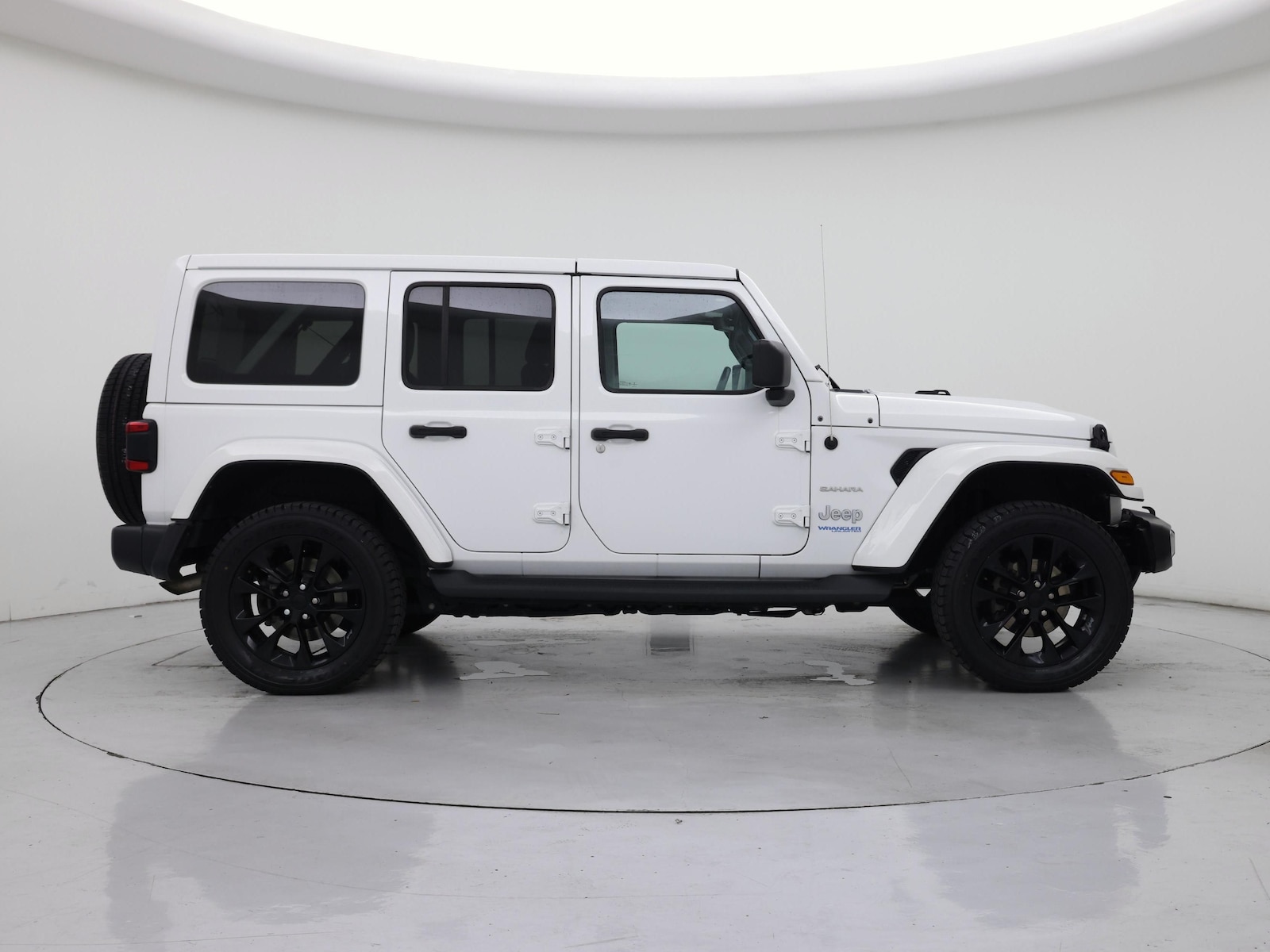 2021 Jeep Wrangler Unlimited Sahara 4XE - Photo 8