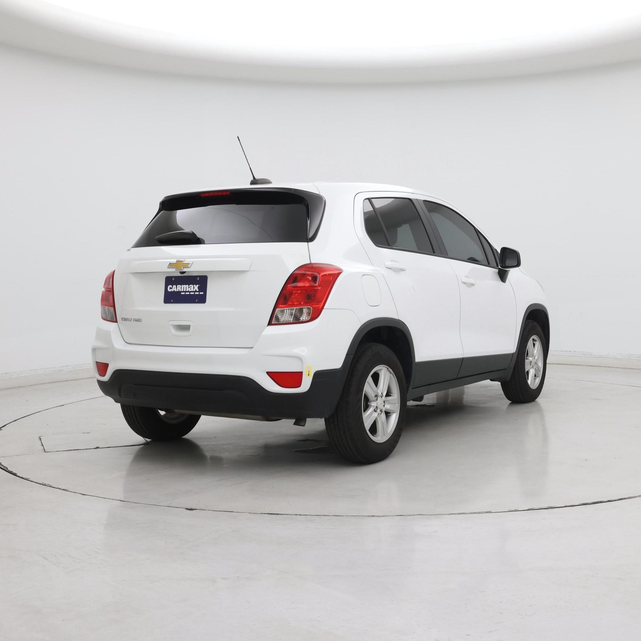 Thumbnail: 2022 Chevrolet Trax - 8