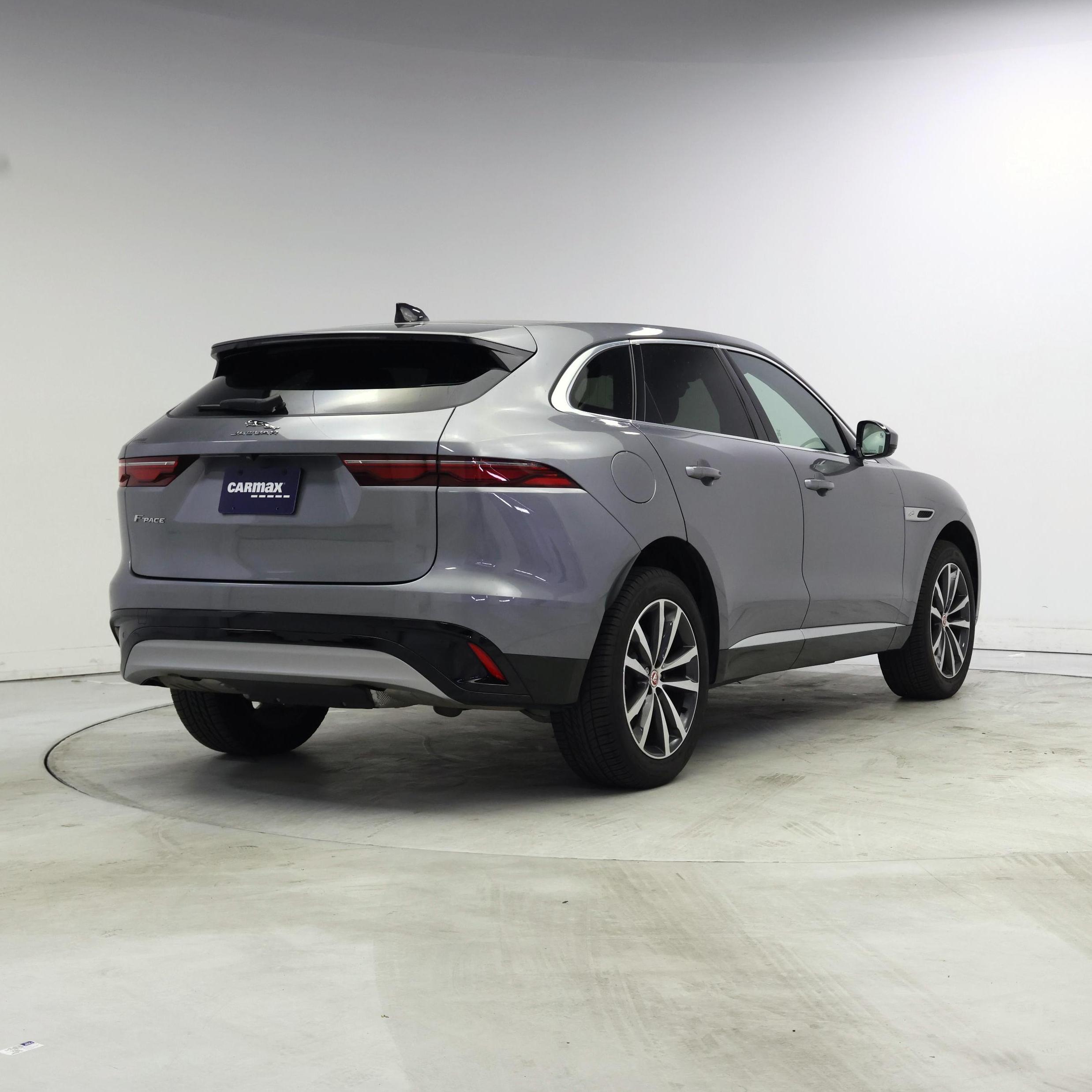 Thumbnail: 2023 Jaguar F-Pace - 8