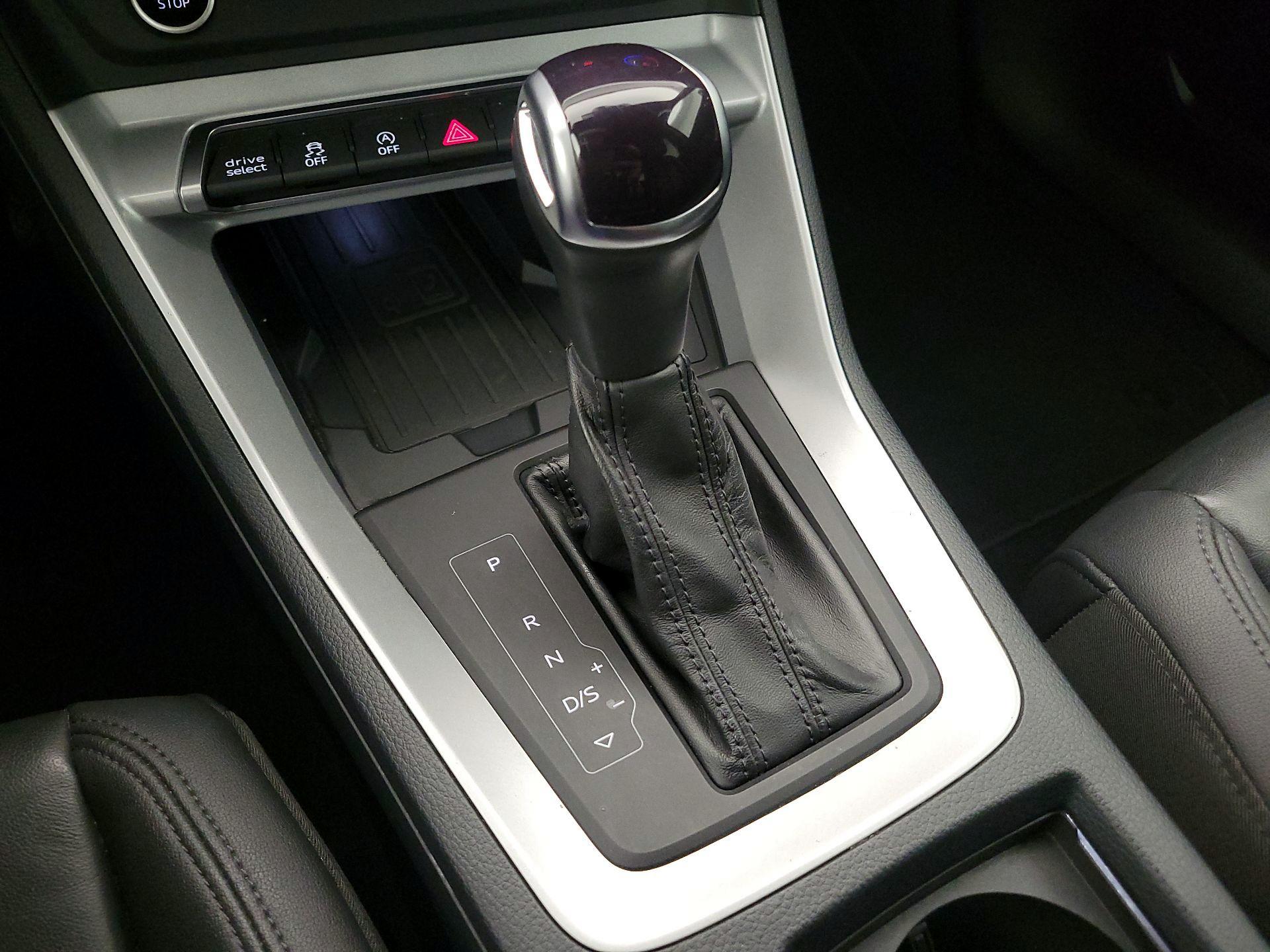 Thumbnail: 2024 Audi Q3 - 17