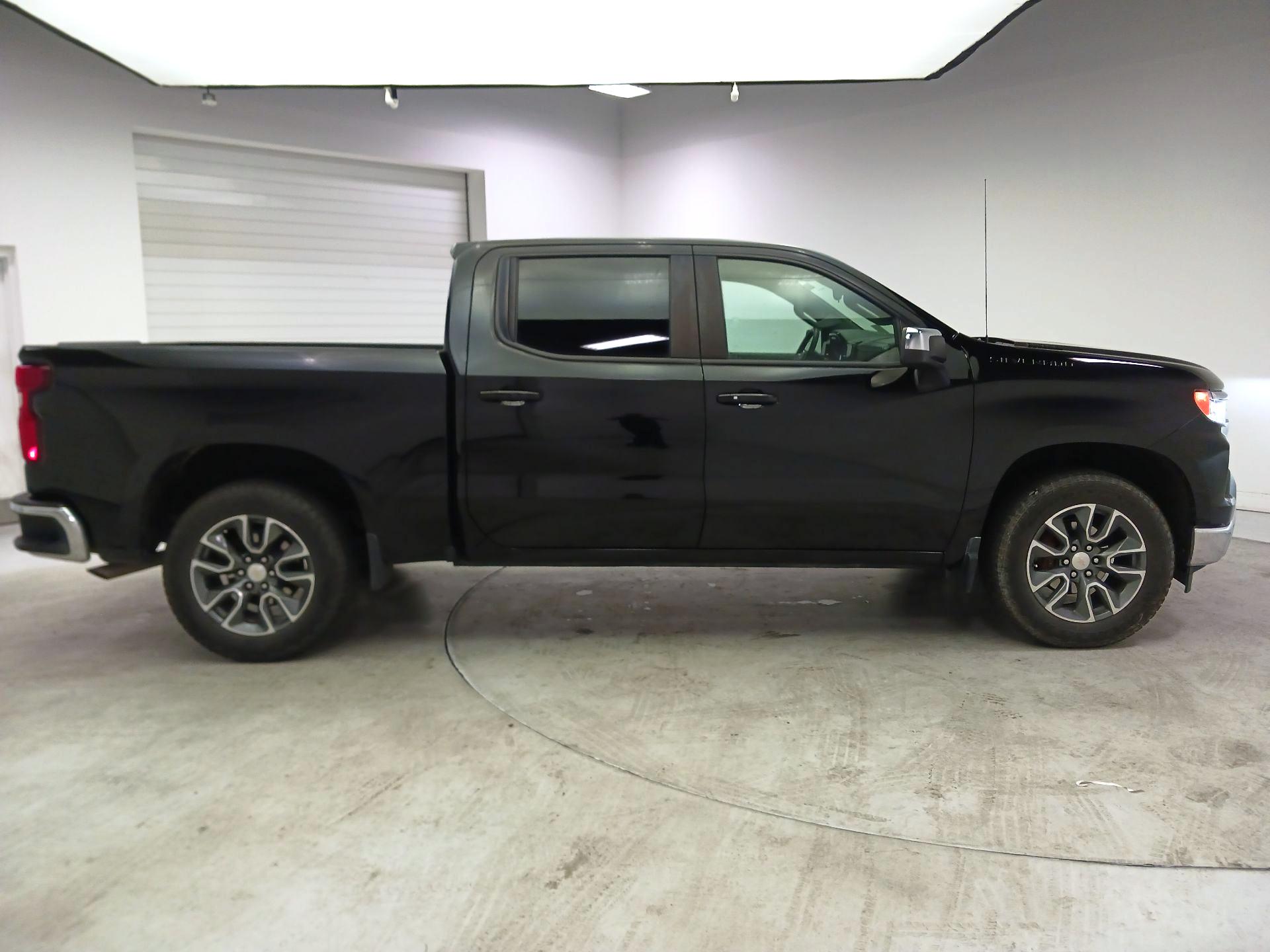 Thumbnail: 2023 Chevrolet Silverado 1500 - 4
