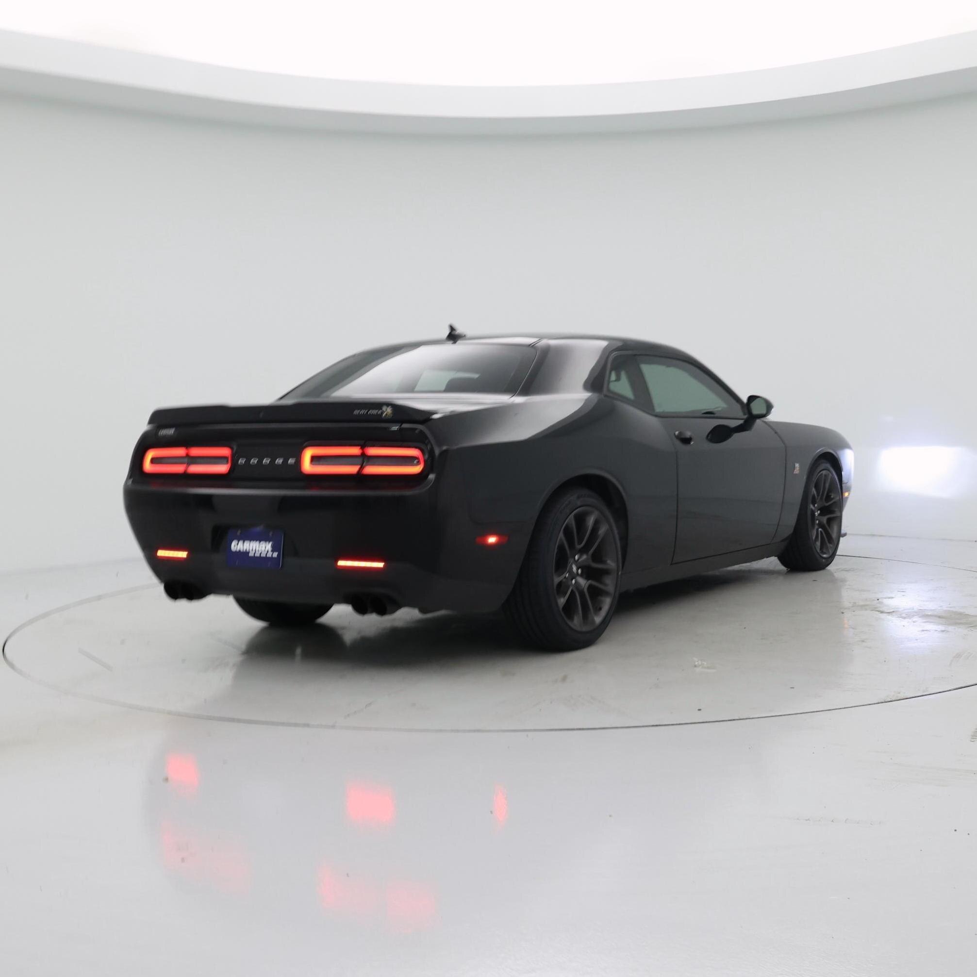 Thumbnail: 2021 Dodge Challenger - 8