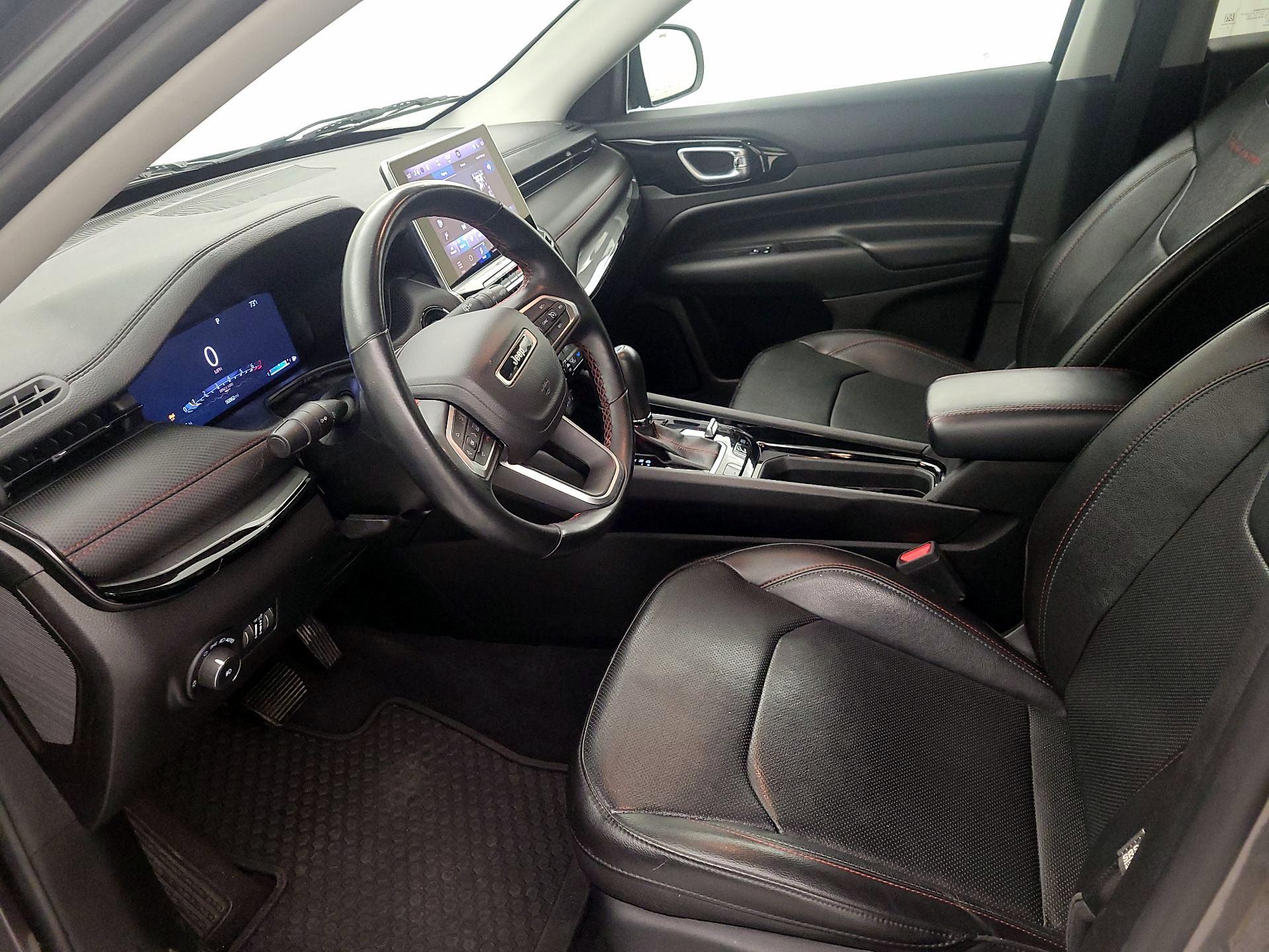 Thumbnail: 2022 Jeep Compass - 11