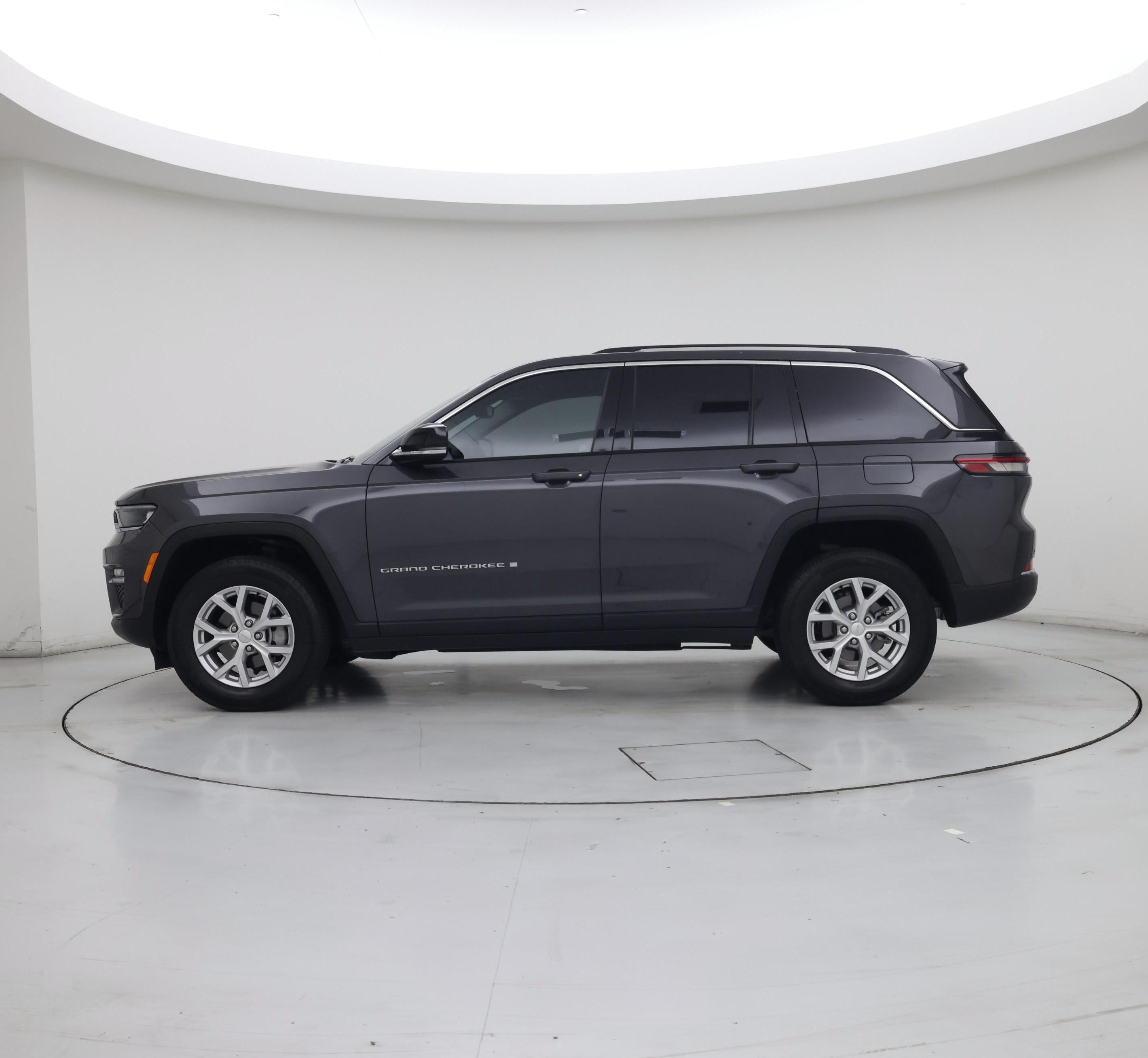 Thumbnail: 2023 Jeep Grand Cherokee - 3