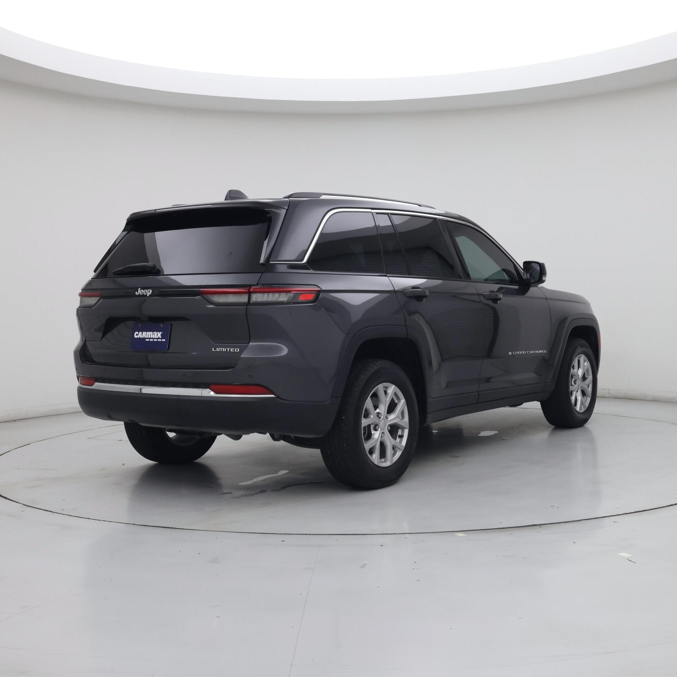 Thumbnail: 2023 Jeep Grand Cherokee - 8