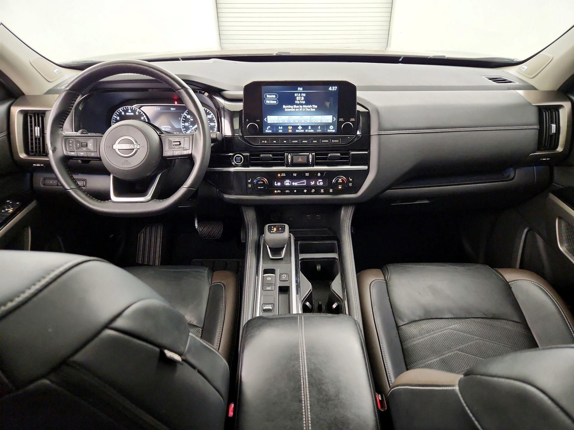 Thumbnail: 2023 Nissan Pathfinder - 9