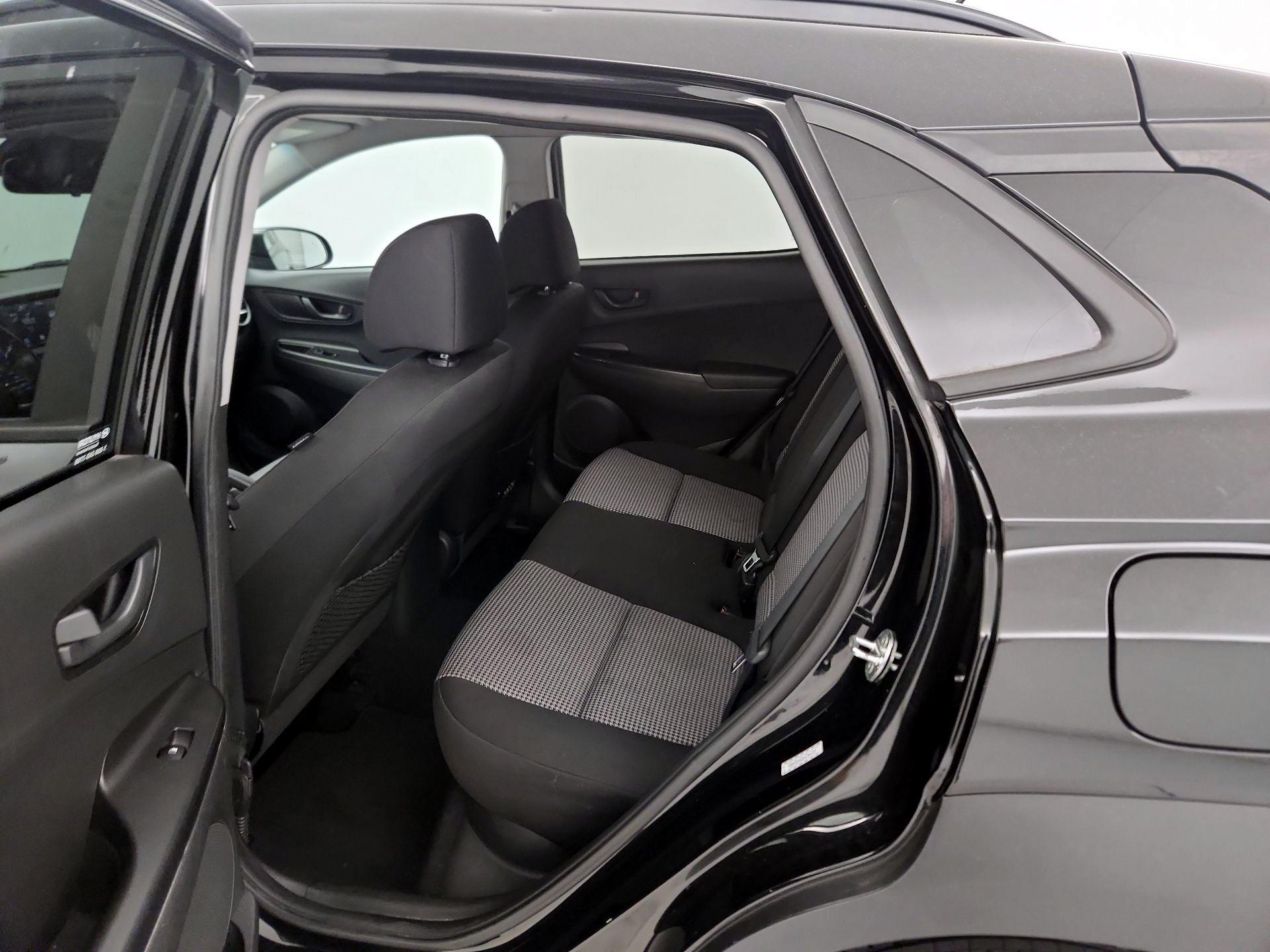 Thumbnail: 2021 Hyundai Kona - 16