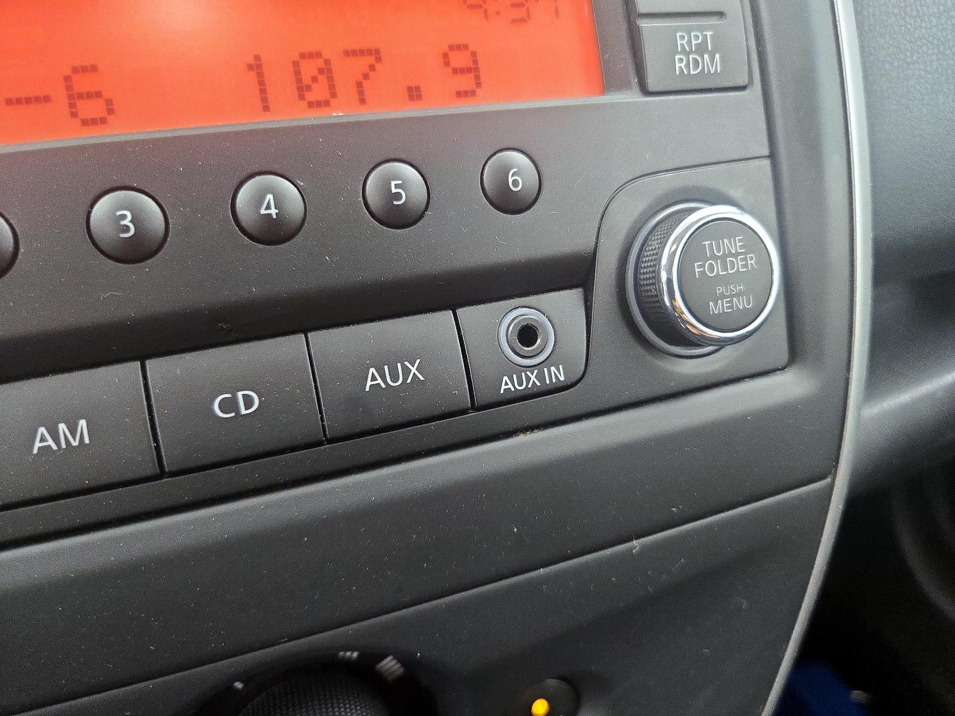 Thumbnail: 2015 Nissan Versa Note - 17