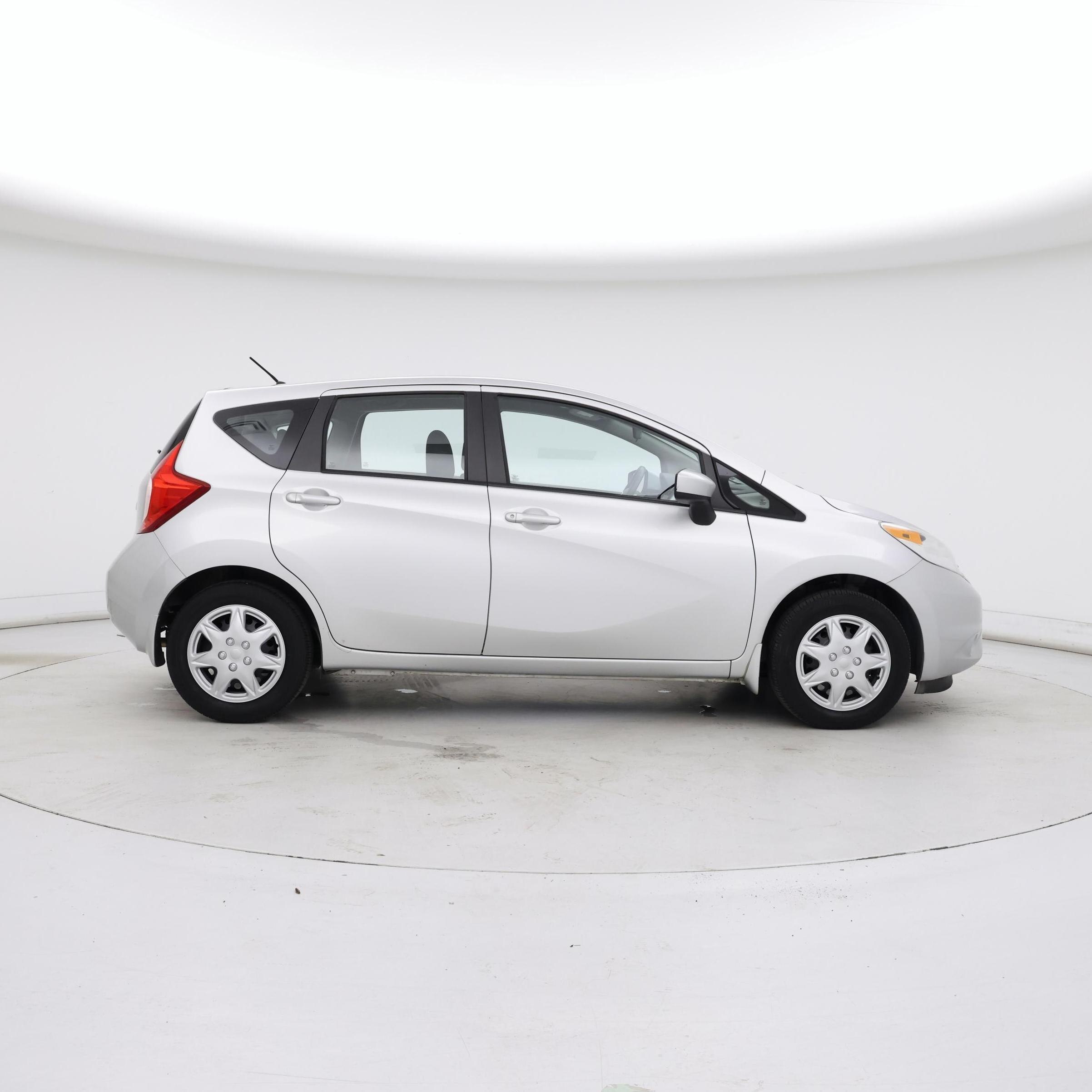 Thumbnail: 2015 Nissan Versa Note - 7