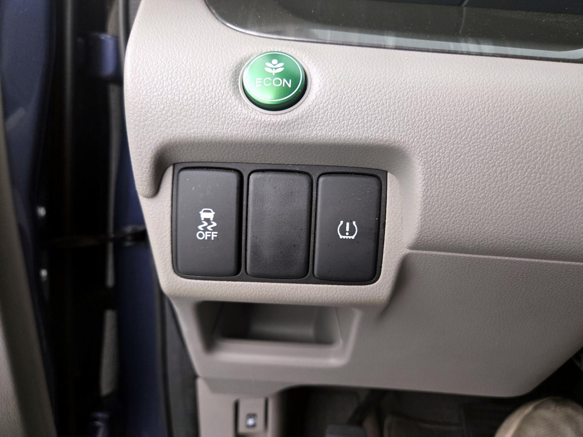 Thumbnail: 2014 Honda CR-V - 13