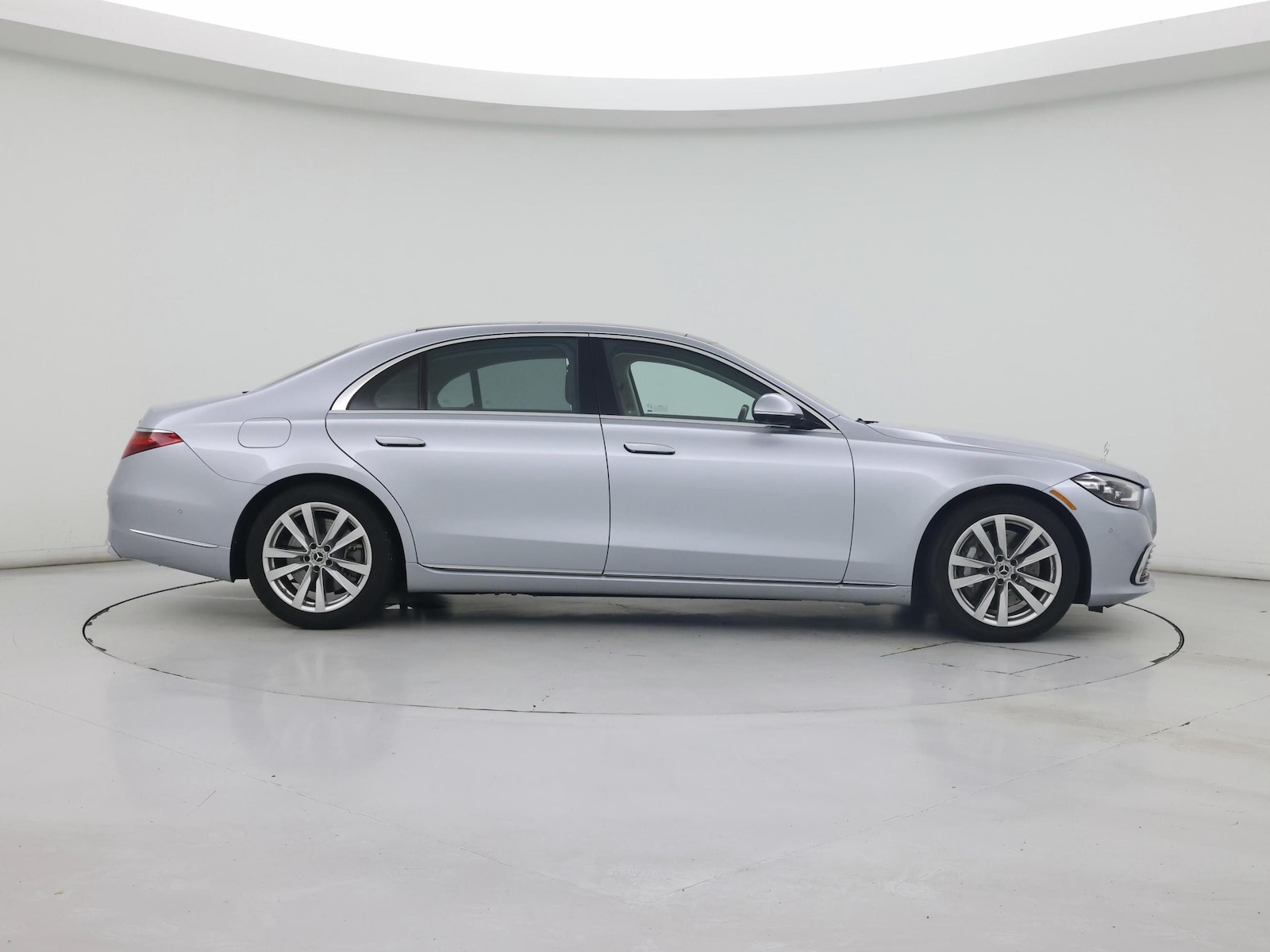 2026 Mercedes-Benz S-Class S 500 - Photo 8