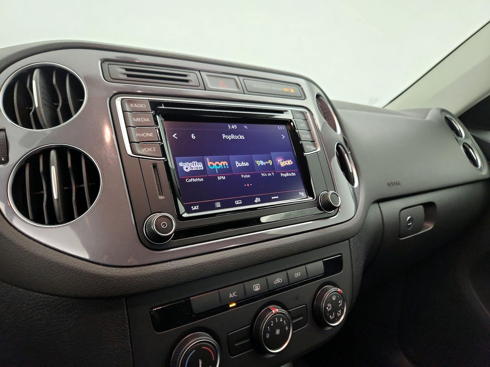 2017 Volkswagen Tiguan Limited Base - Photo 14
