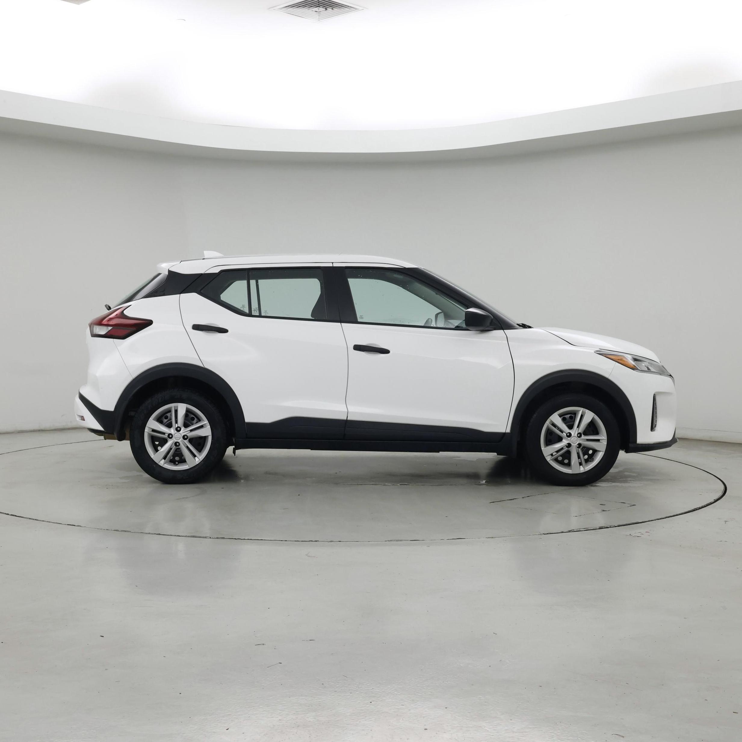 Thumbnail: 2022 Nissan Kicks - 7