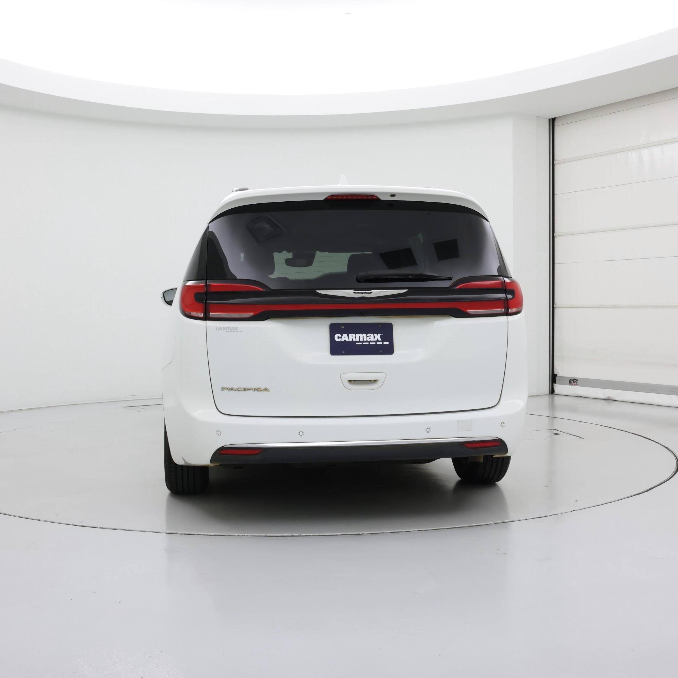Thumbnail: 2022 Chrysler Pacifica - 6