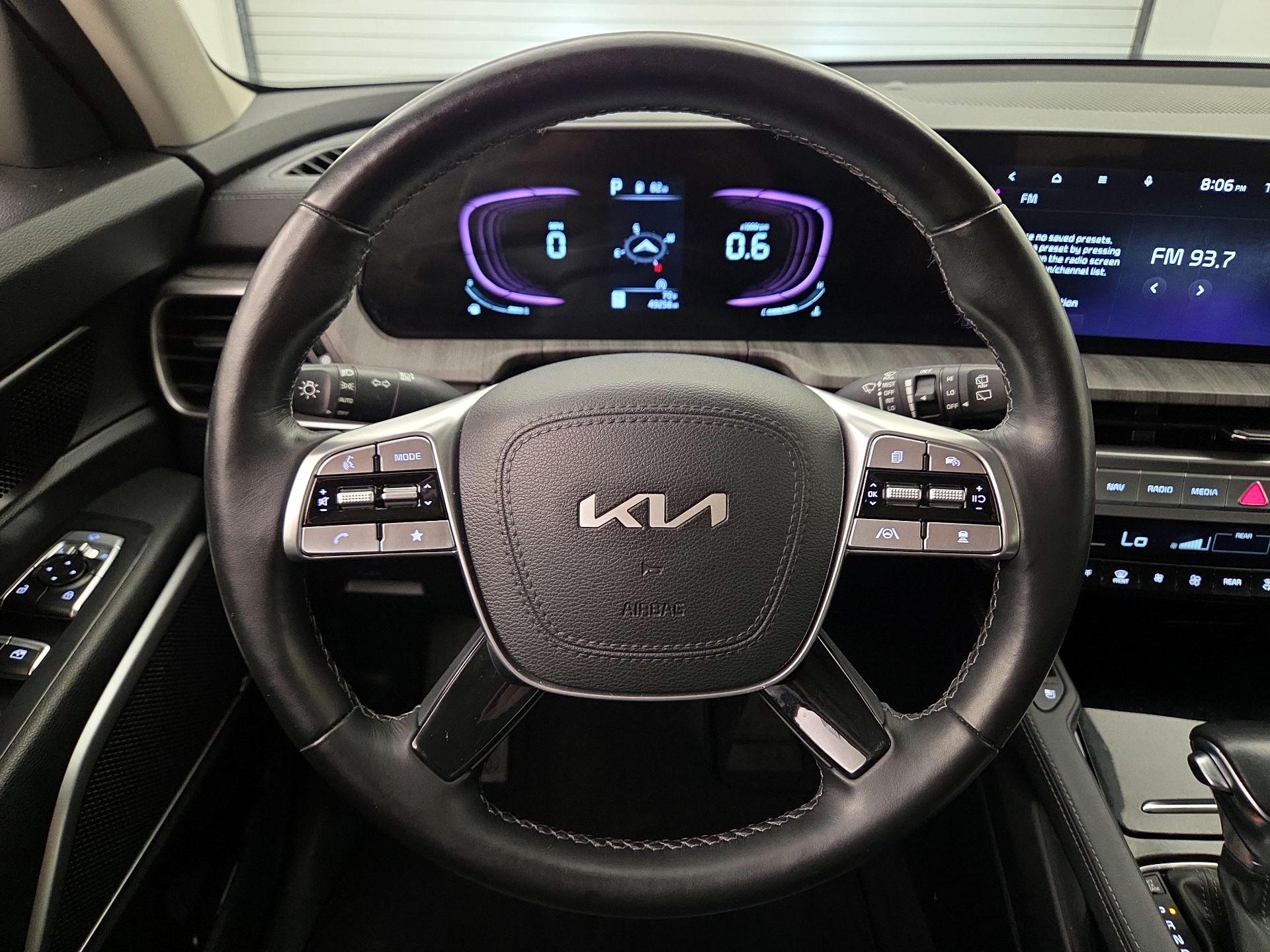 Thumbnail: 2023 Kia Telluride - 10