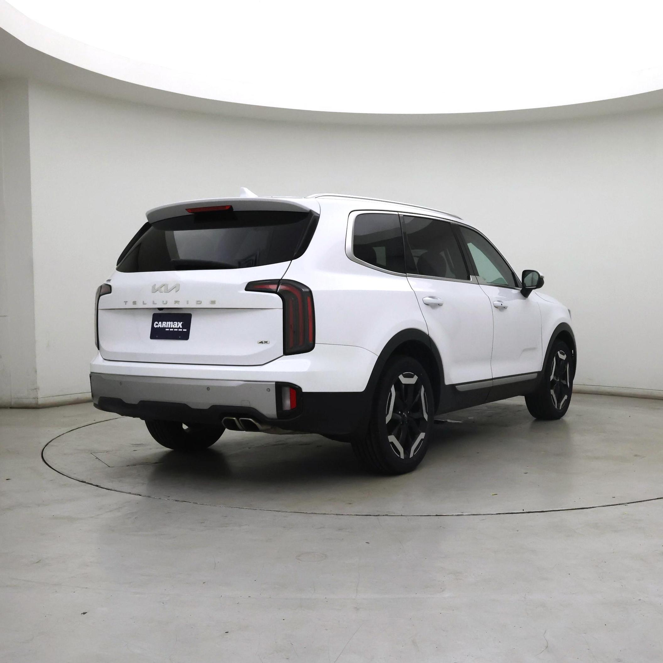 Thumbnail: 2023 Kia Telluride - 8