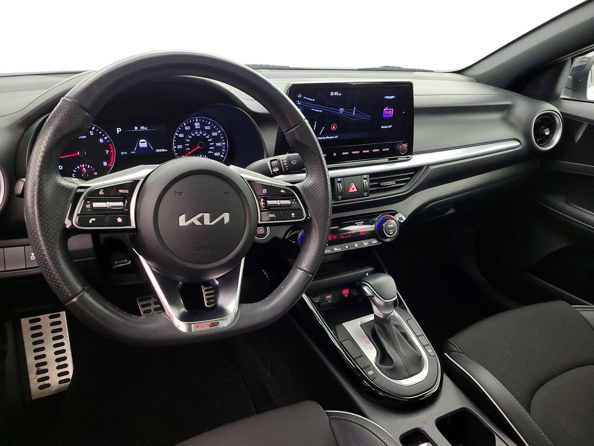 Thumbnail: 2024 Kia Forte - 9
