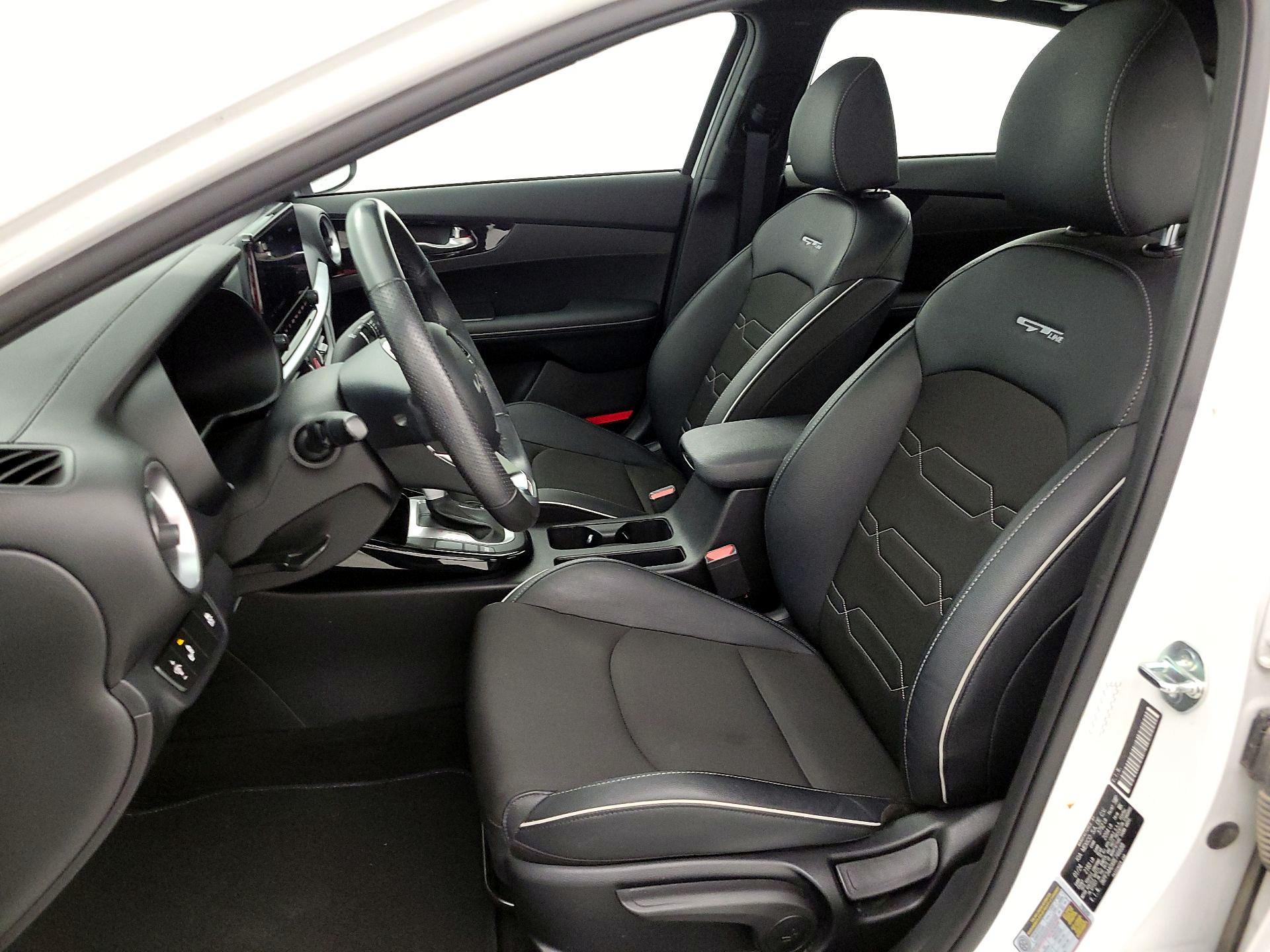 Thumbnail: 2024 Kia Forte - 11