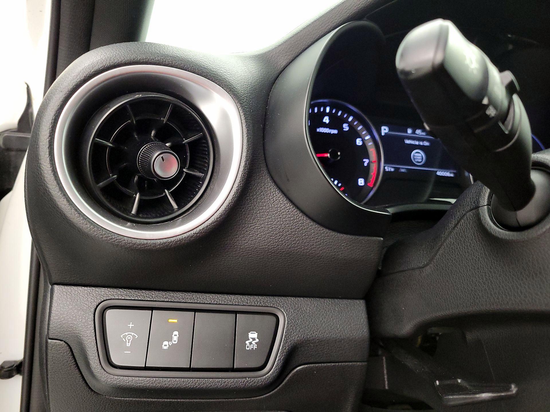Thumbnail: 2024 Kia Forte - 13