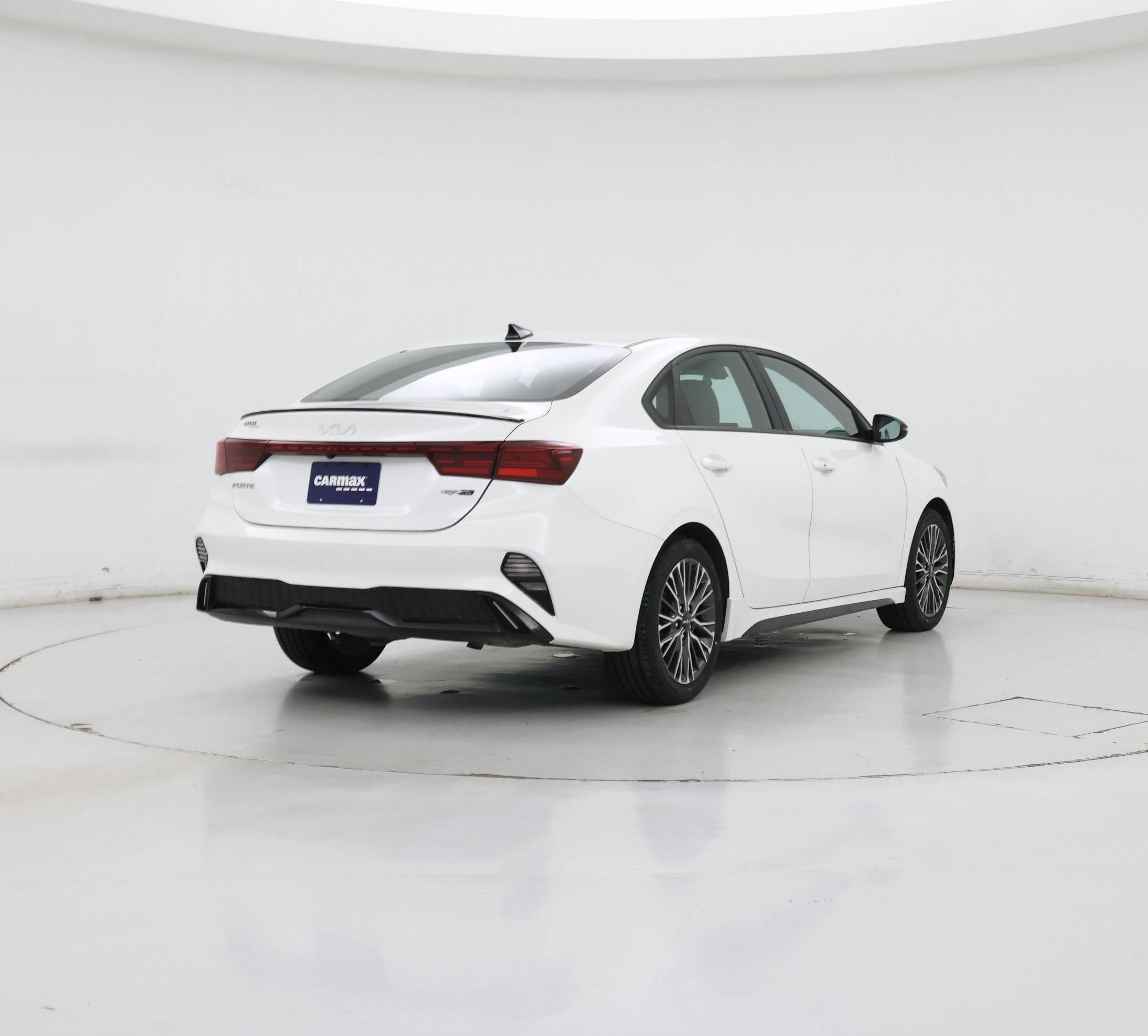 Thumbnail: 2024 Kia Forte - 8