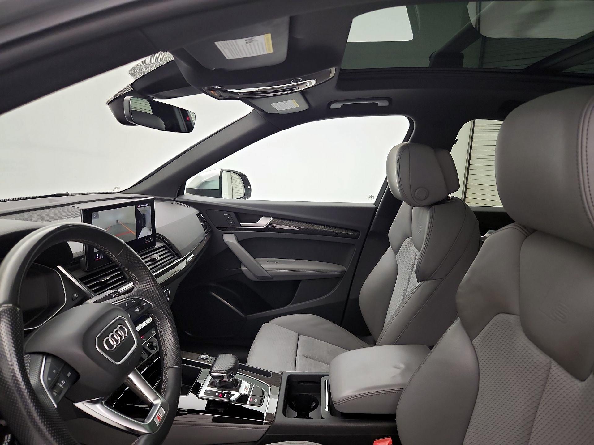 Thumbnail: 2022 Audi SQ5 - 19