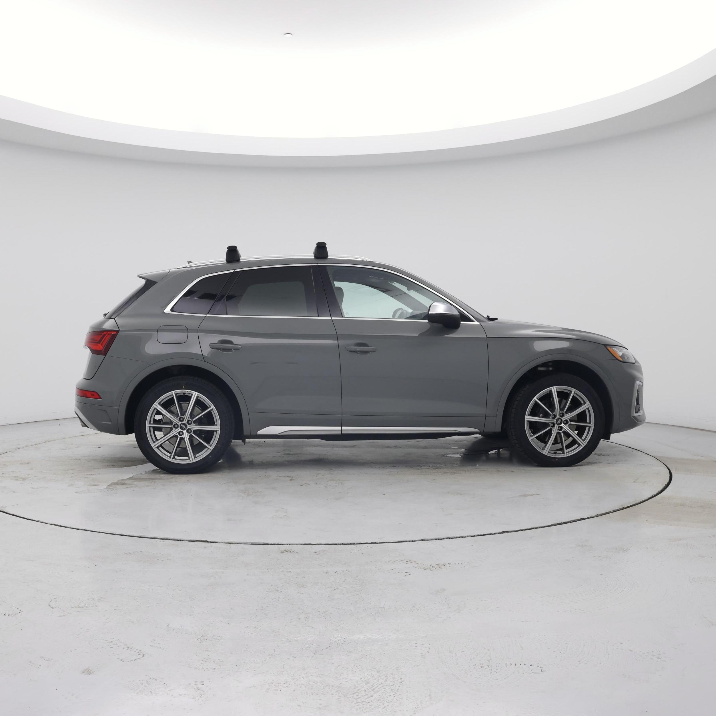 Thumbnail: 2022 Audi SQ5 - 7