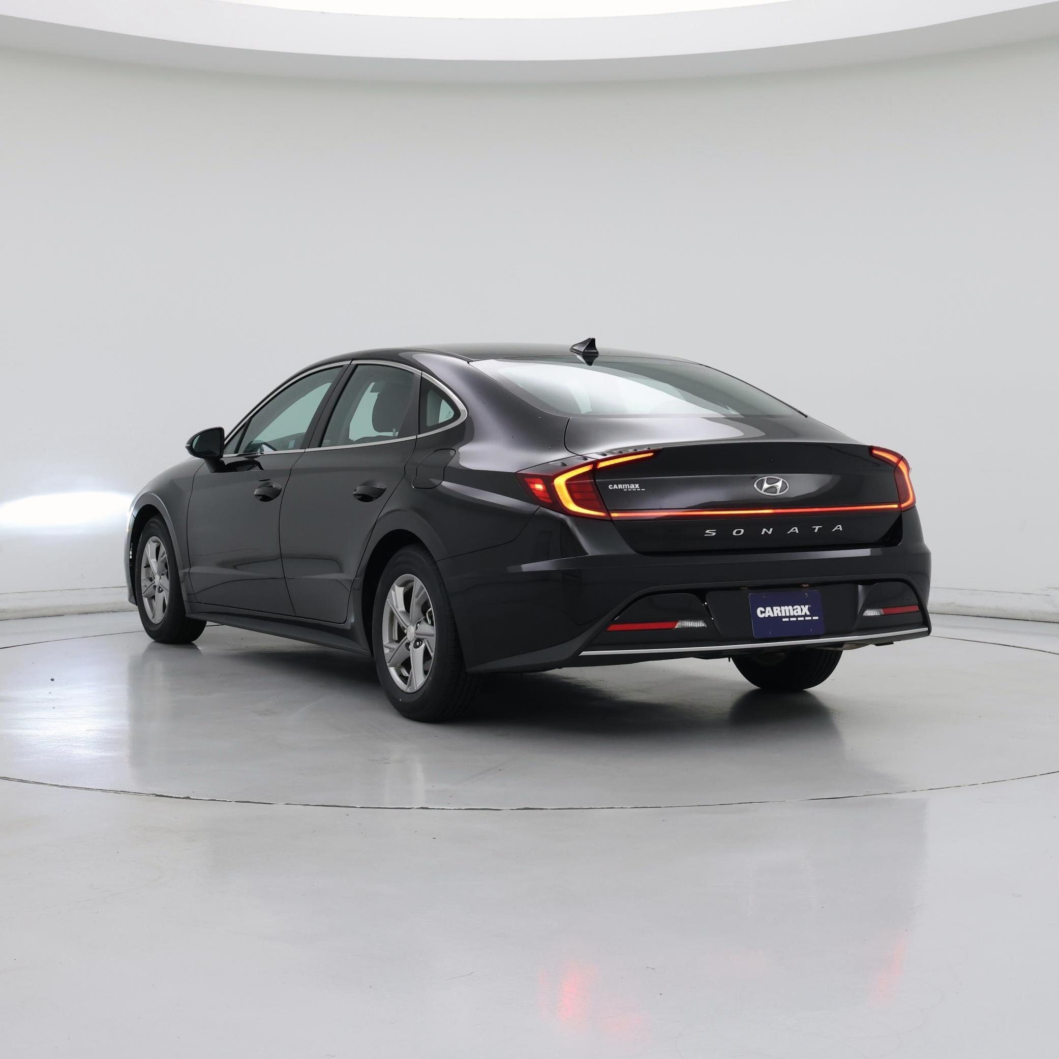 Thumbnail: 2023 Hyundai Sonata - 2