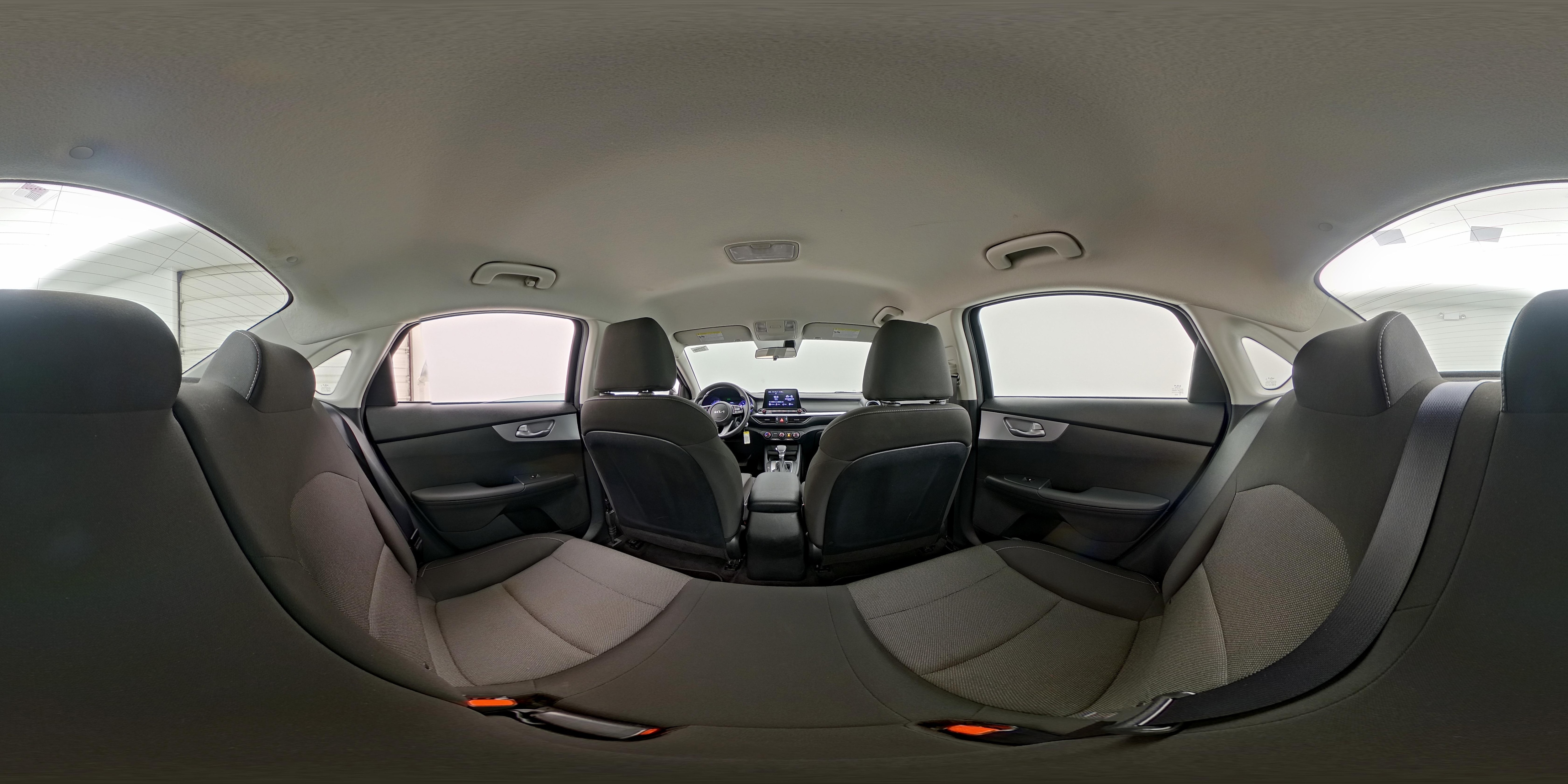2023 Kia Forte LXS - Photo 25