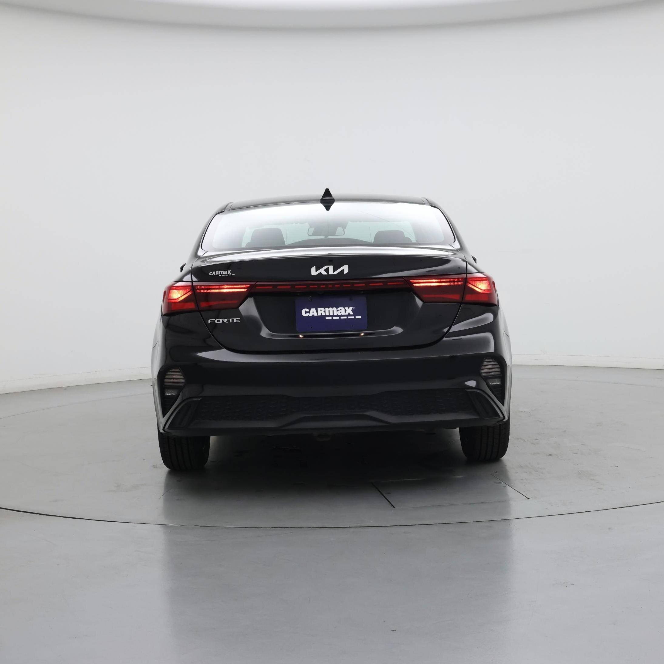 Thumbnail: 2023 Kia Forte - 6