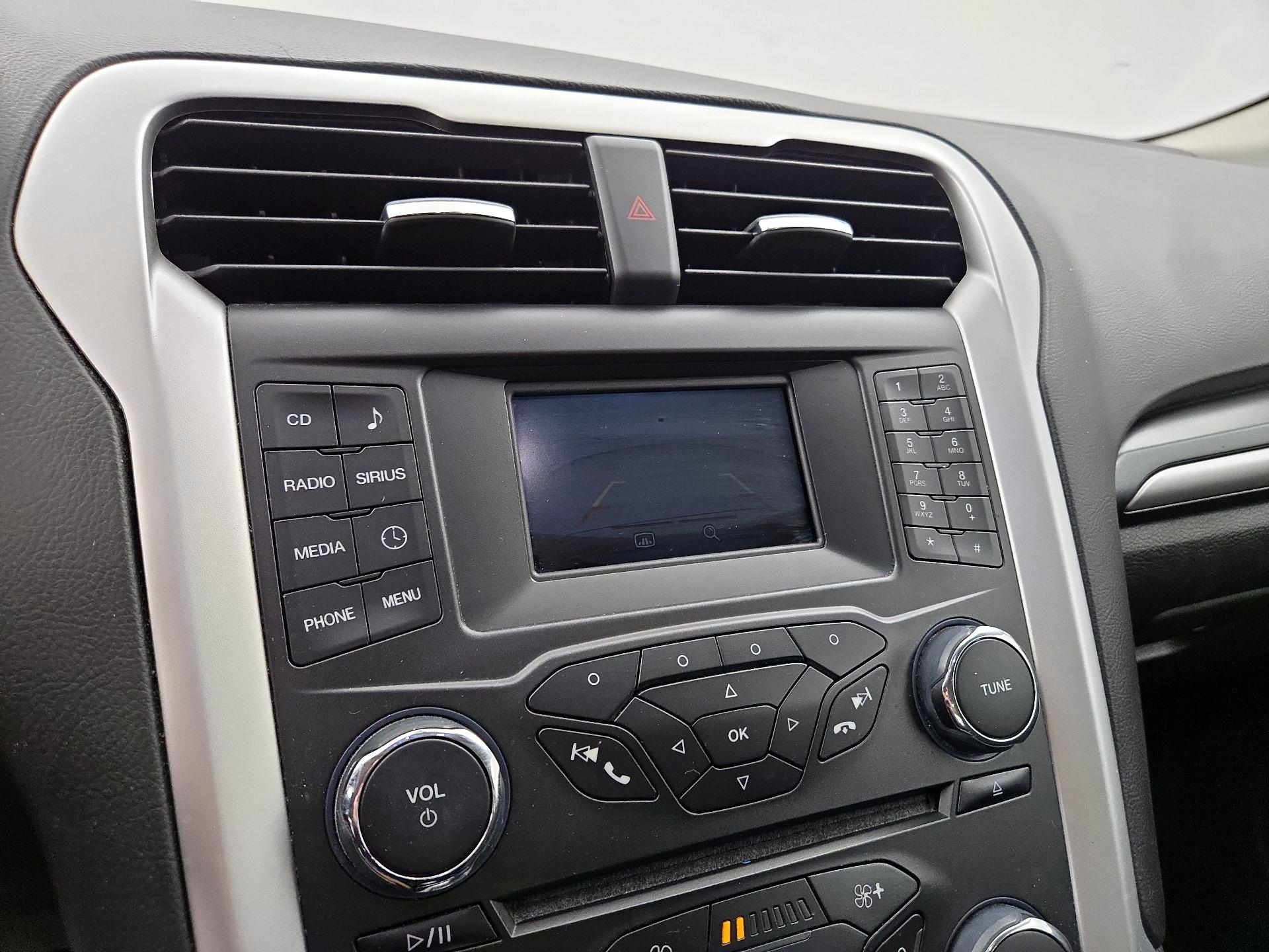 Thumbnail: 2016 Ford Fusion - 14