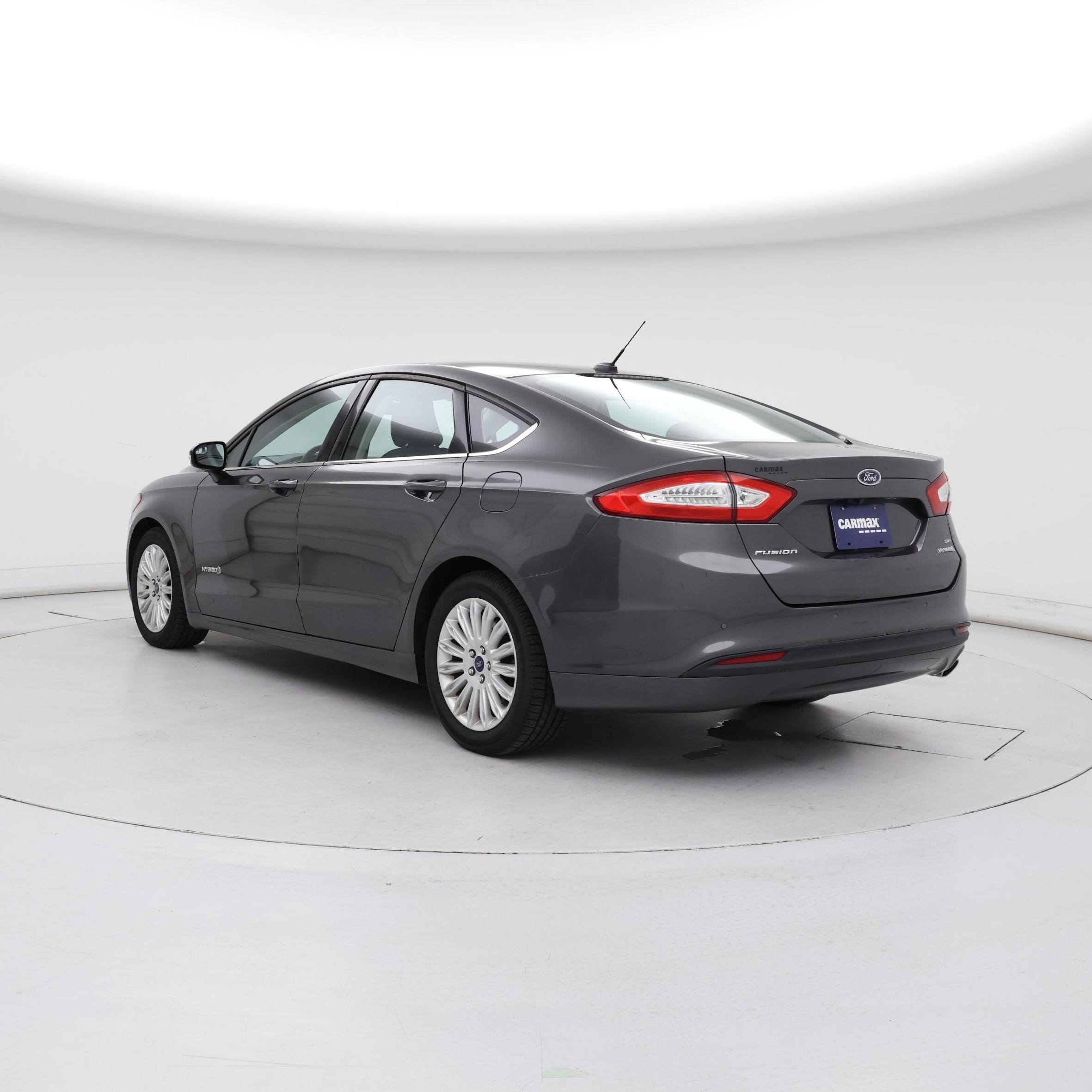 Thumbnail: 2016 Ford Fusion - 2