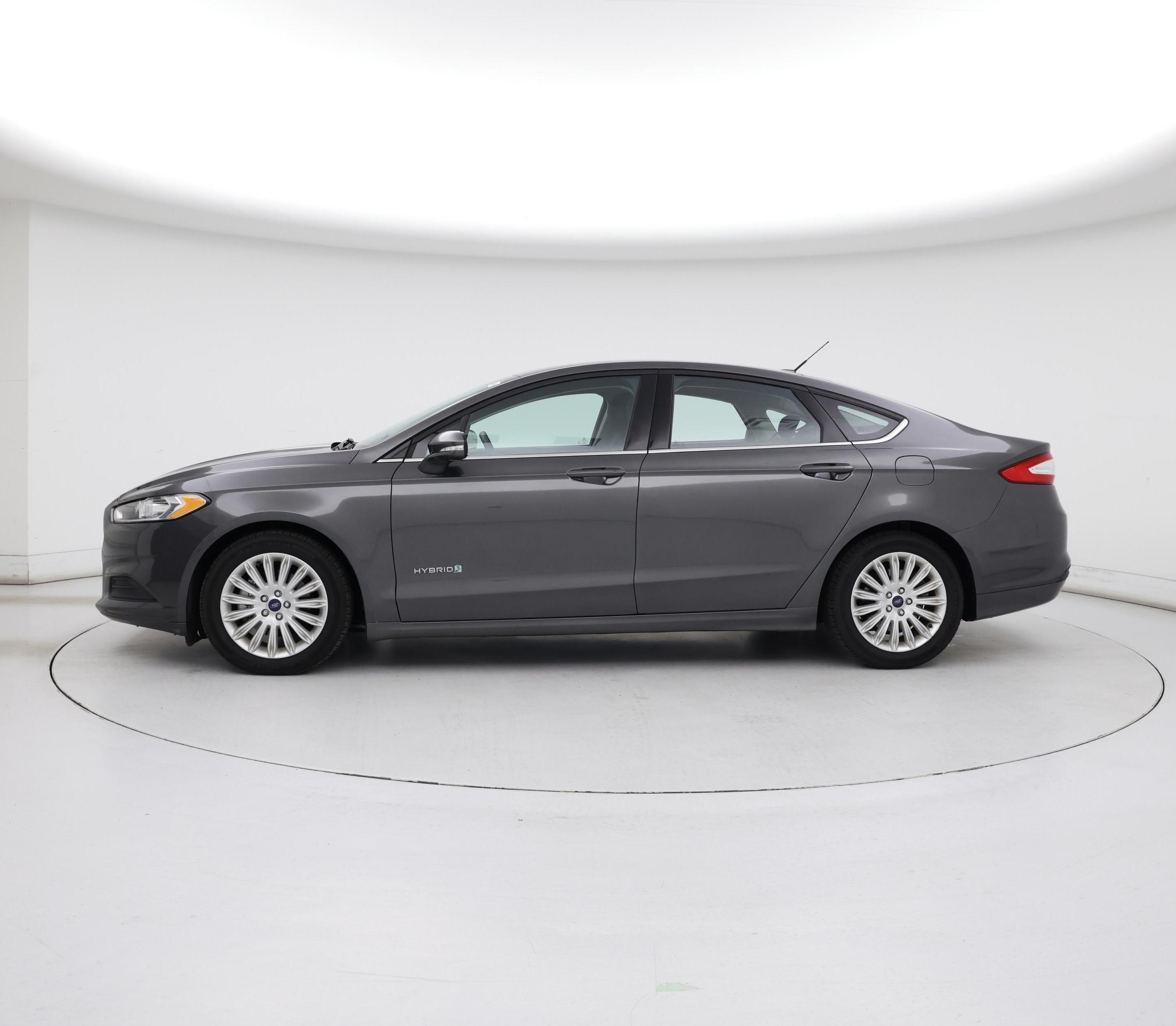 Thumbnail: 2016 Ford Fusion - 3