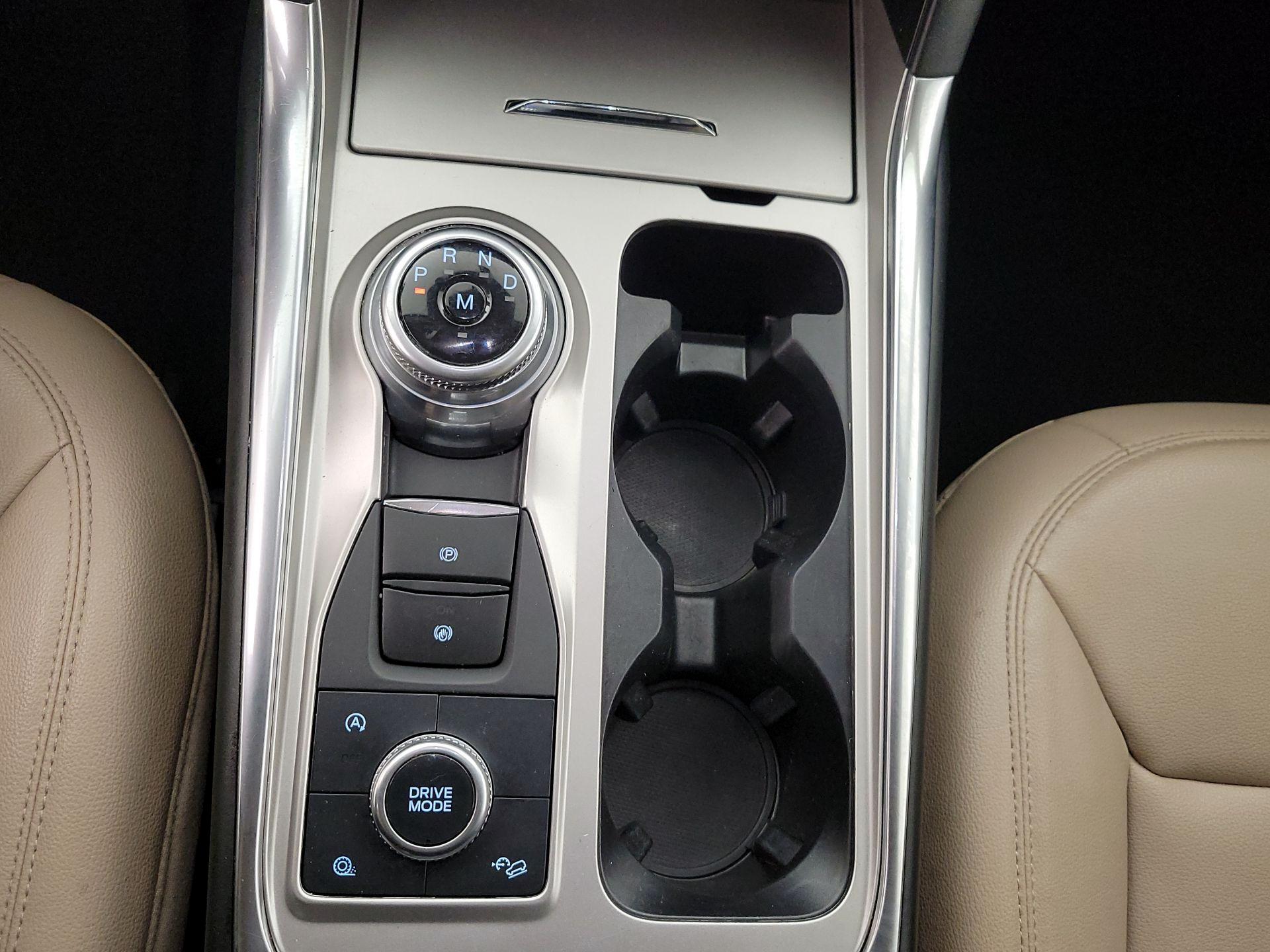 Thumbnail: 2020 Ford Explorer - 17