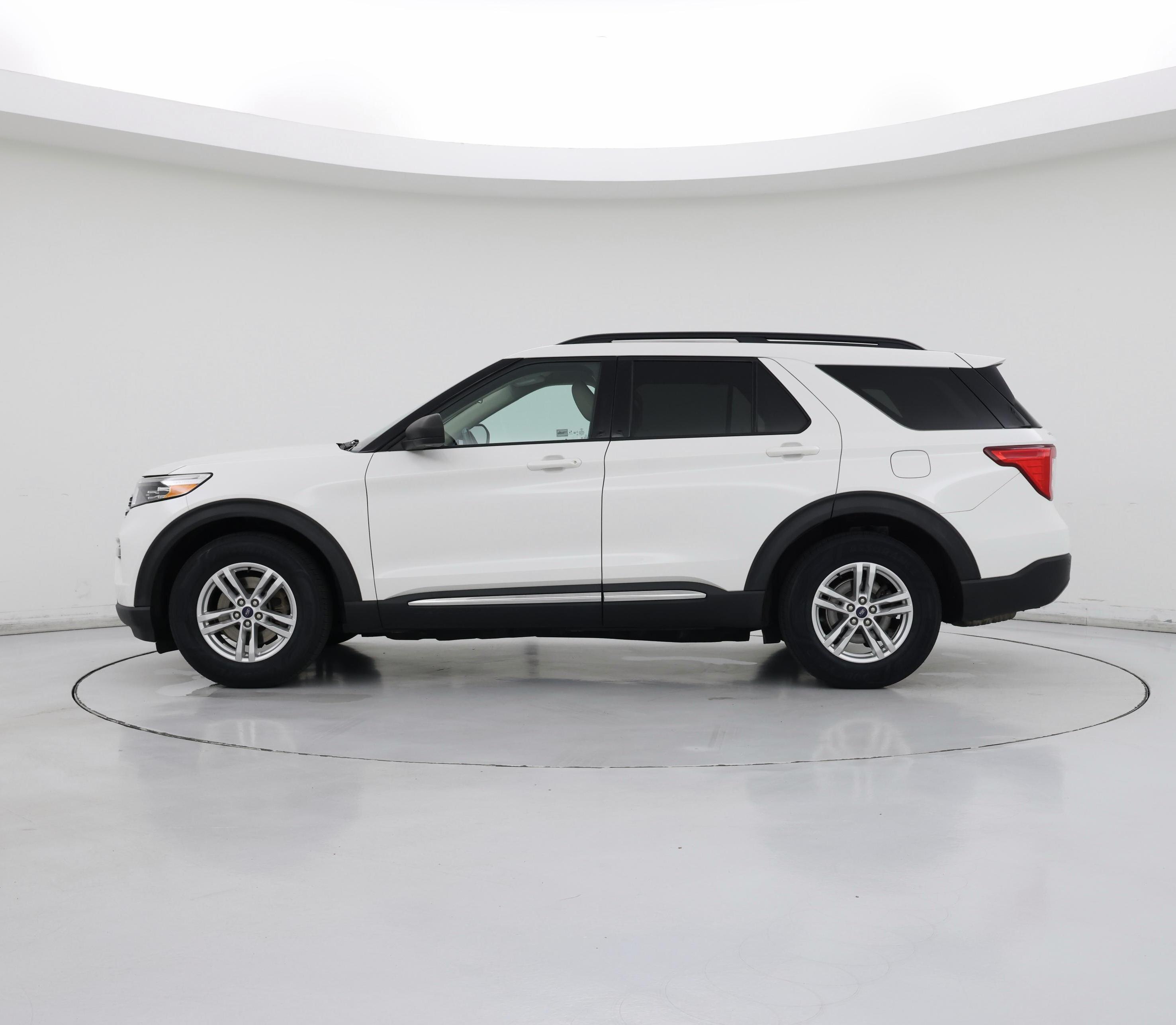 Thumbnail: 2020 Ford Explorer - 3