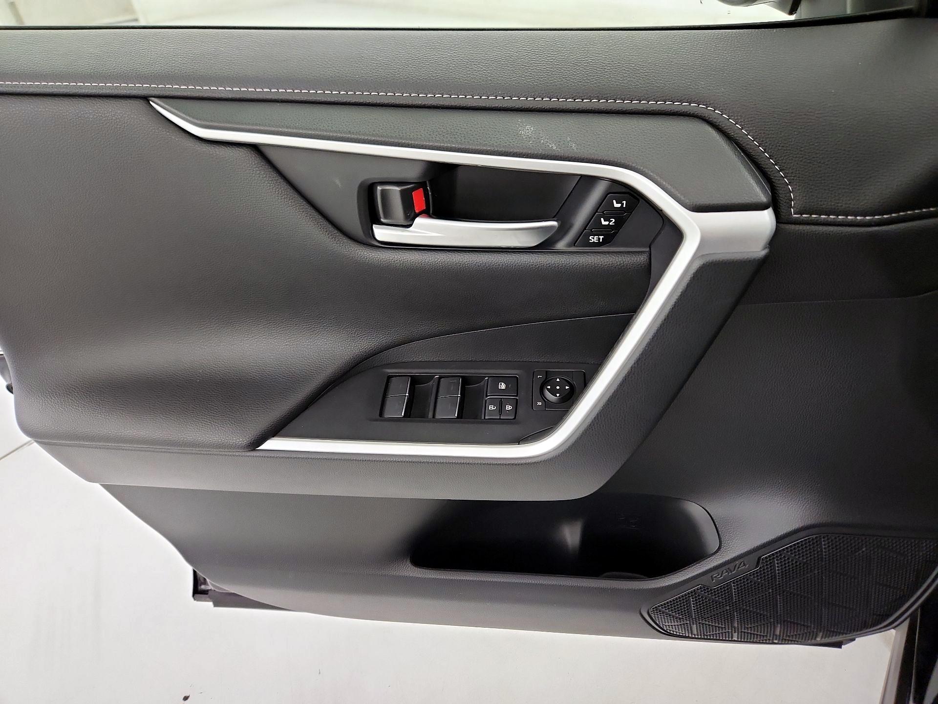 Thumbnail: 2024 Toyota RAV4 - 12