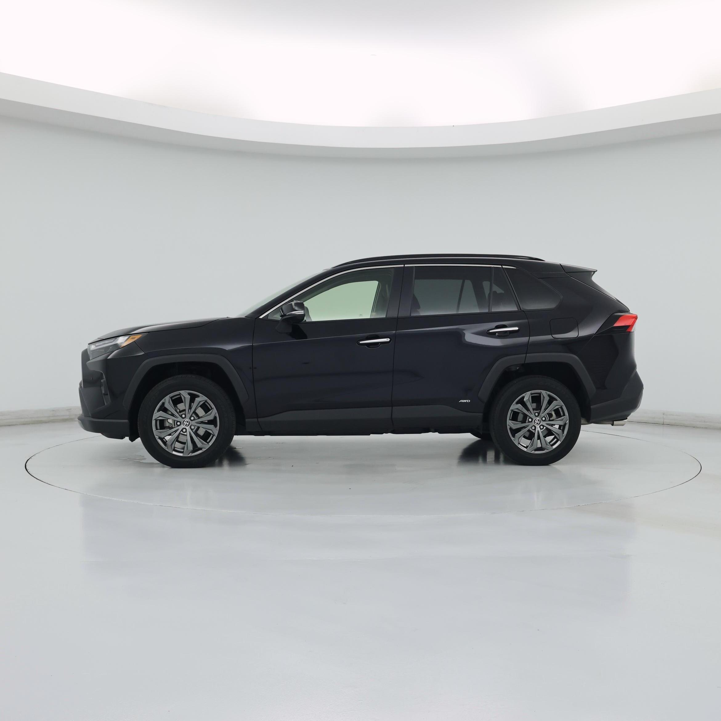 Thumbnail: 2024 Toyota RAV4 - 3