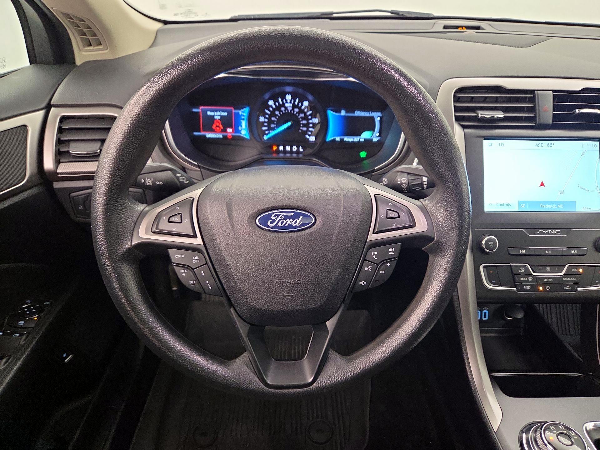 Thumbnail: 2020 Ford Fusion - 10