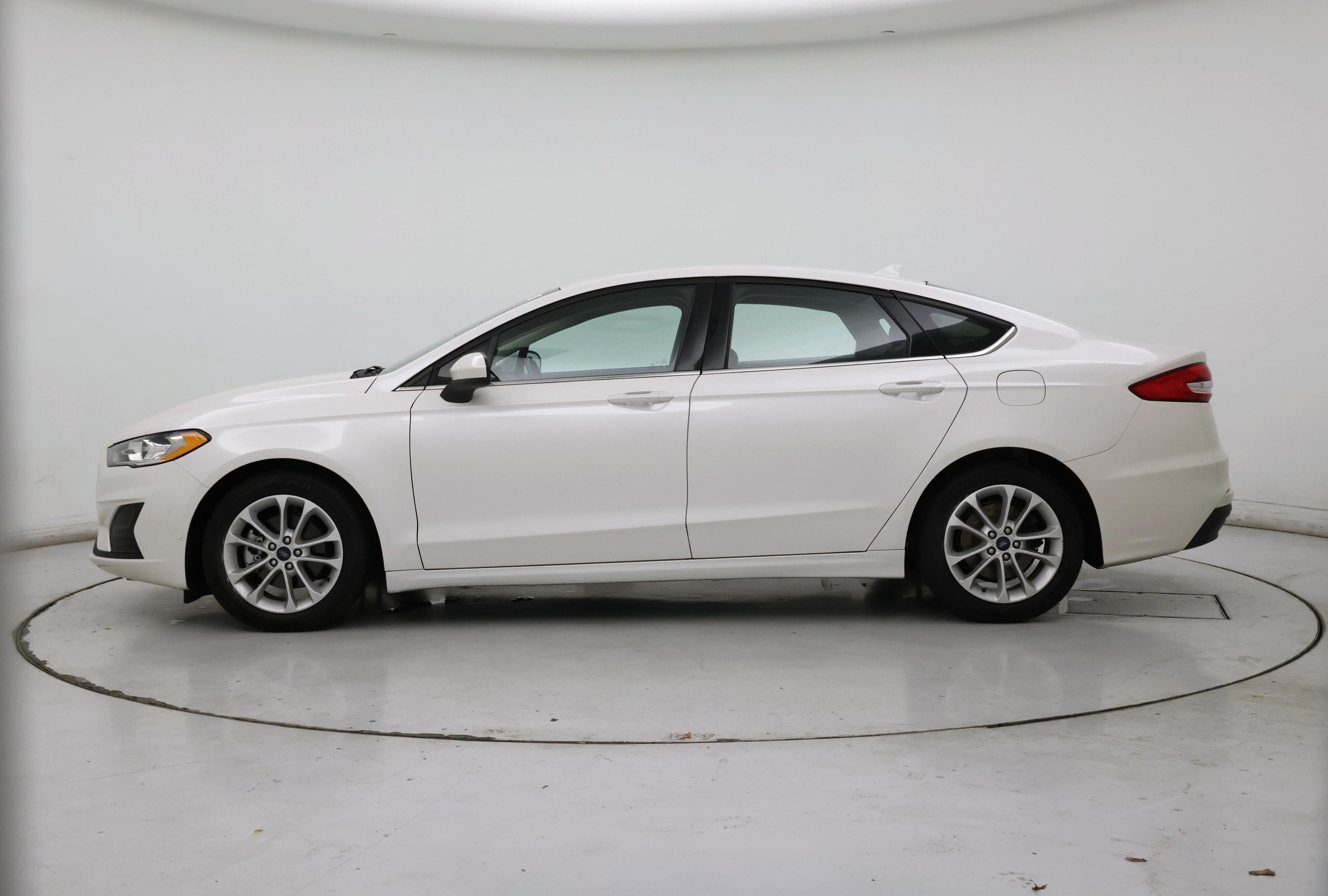 Thumbnail: 2020 Ford Fusion - 3
