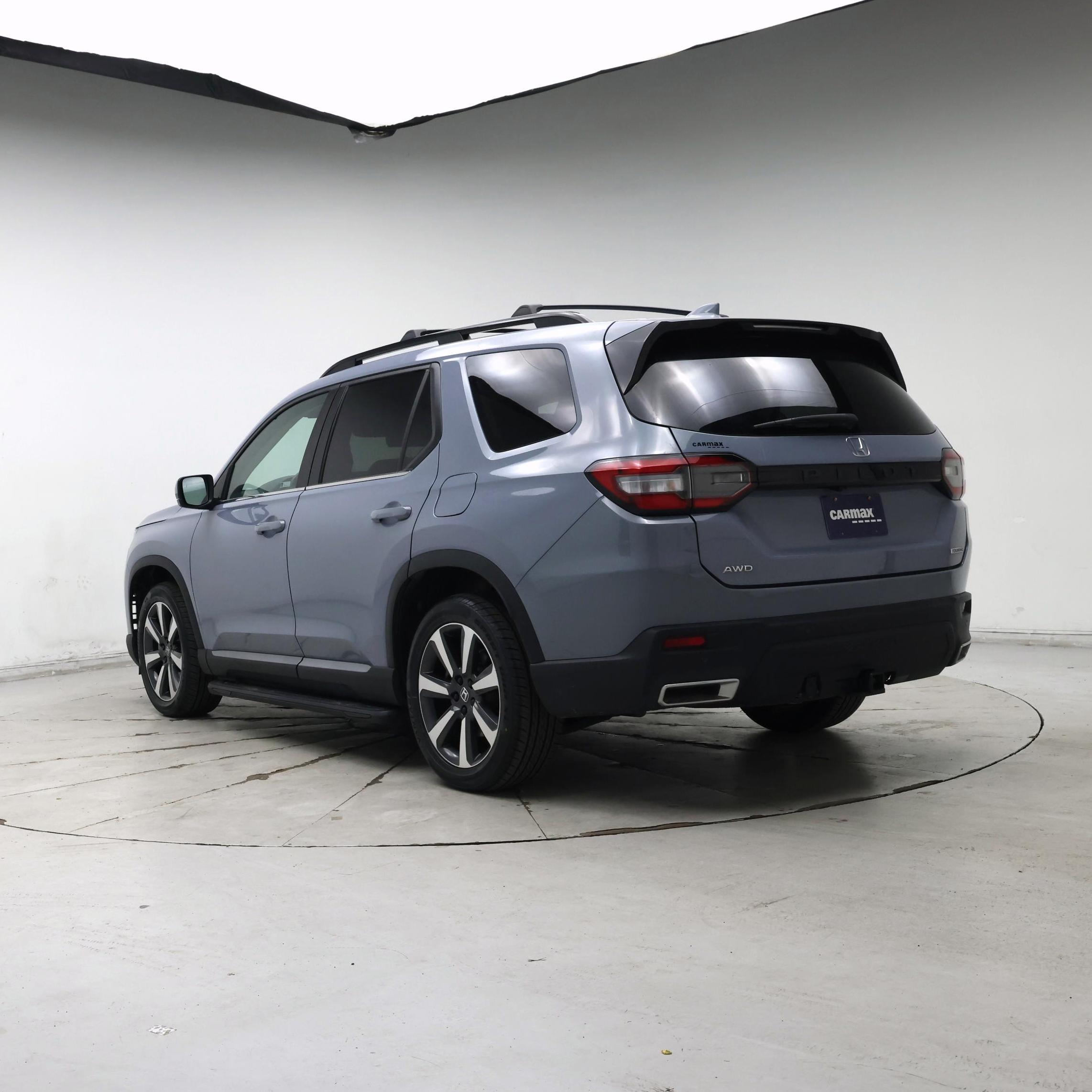 Thumbnail: 2023 Honda Pilot - 2