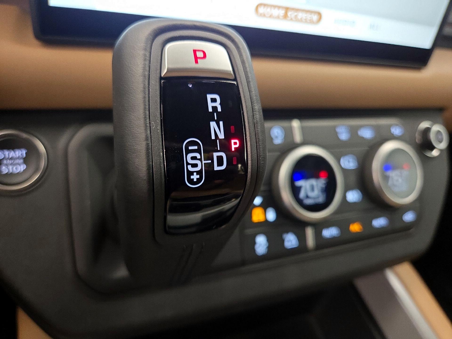Thumbnail: 2025 Land Rover Defender - 18