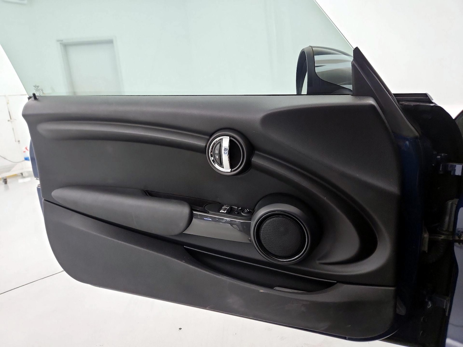 2017 MINI Cooper Base - Photo 13