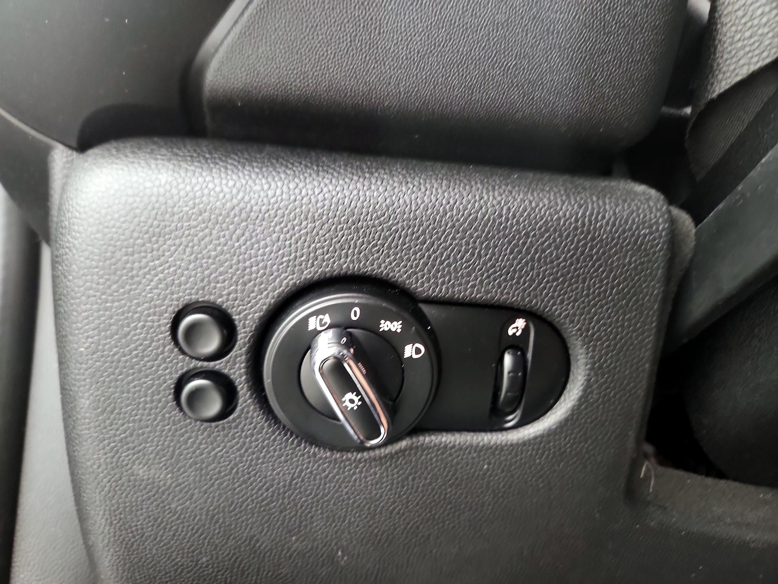 2017 MINI Cooper Base - Photo 14