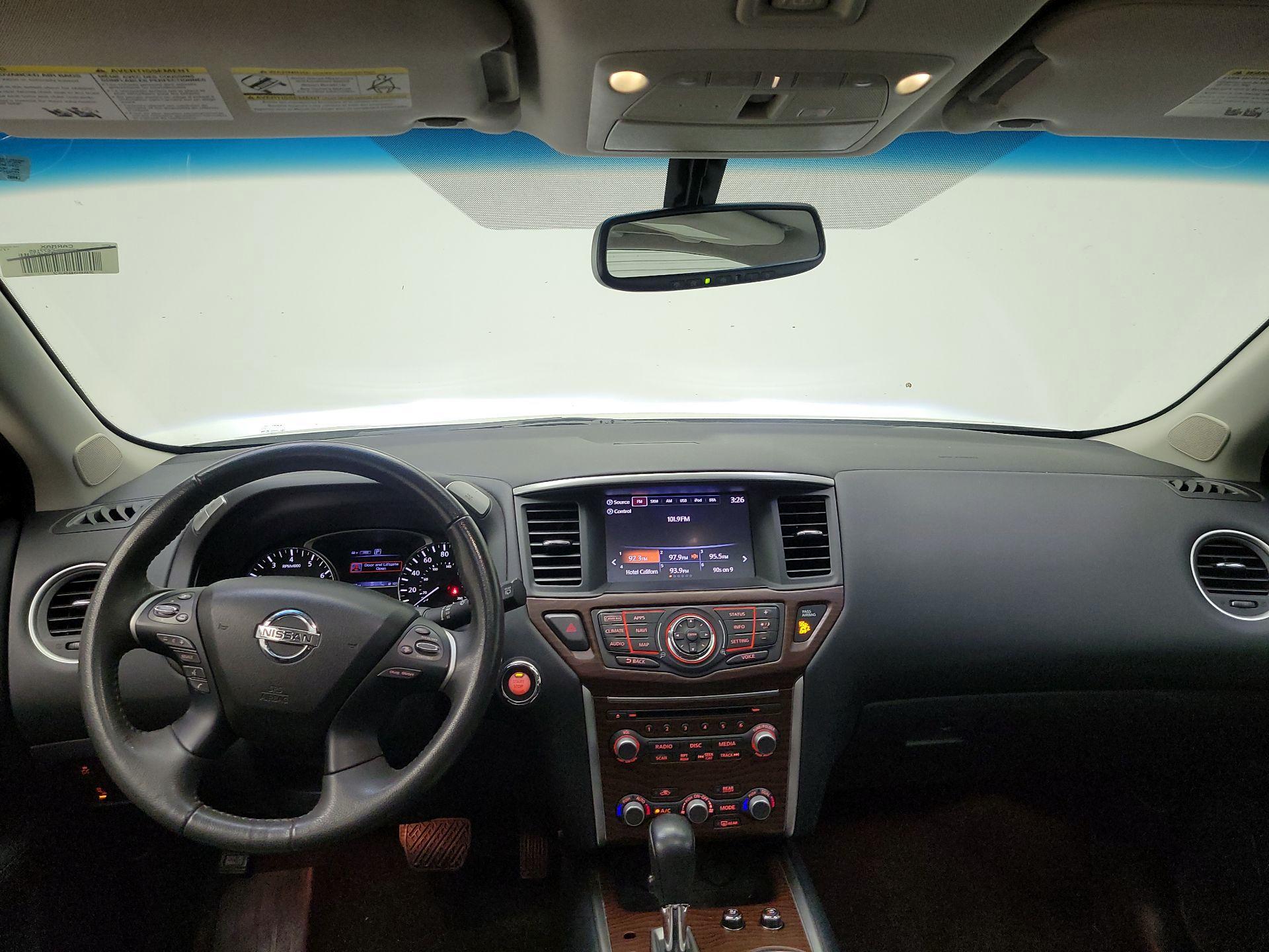 Thumbnail: 2017 Nissan Pathfinder - 9