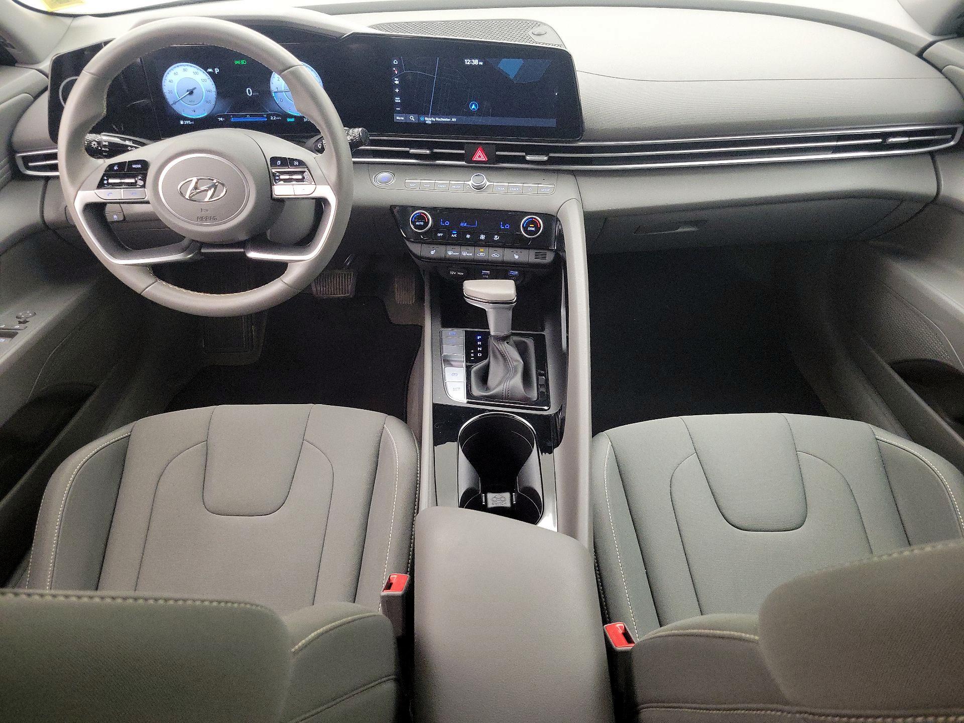 Thumbnail: 2023 Hyundai Elantra - 9