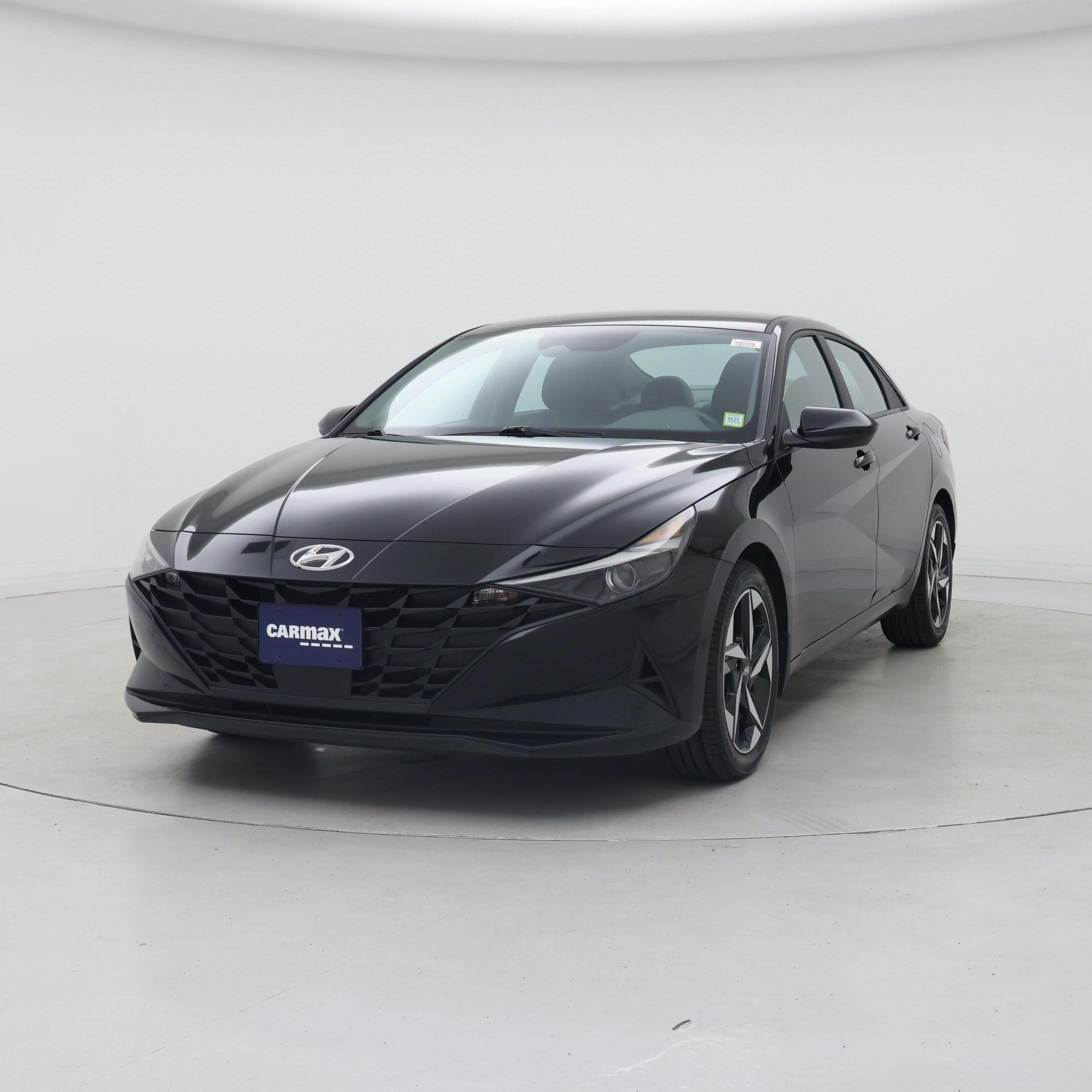 Thumbnail: 2023 Hyundai Elantra - 4