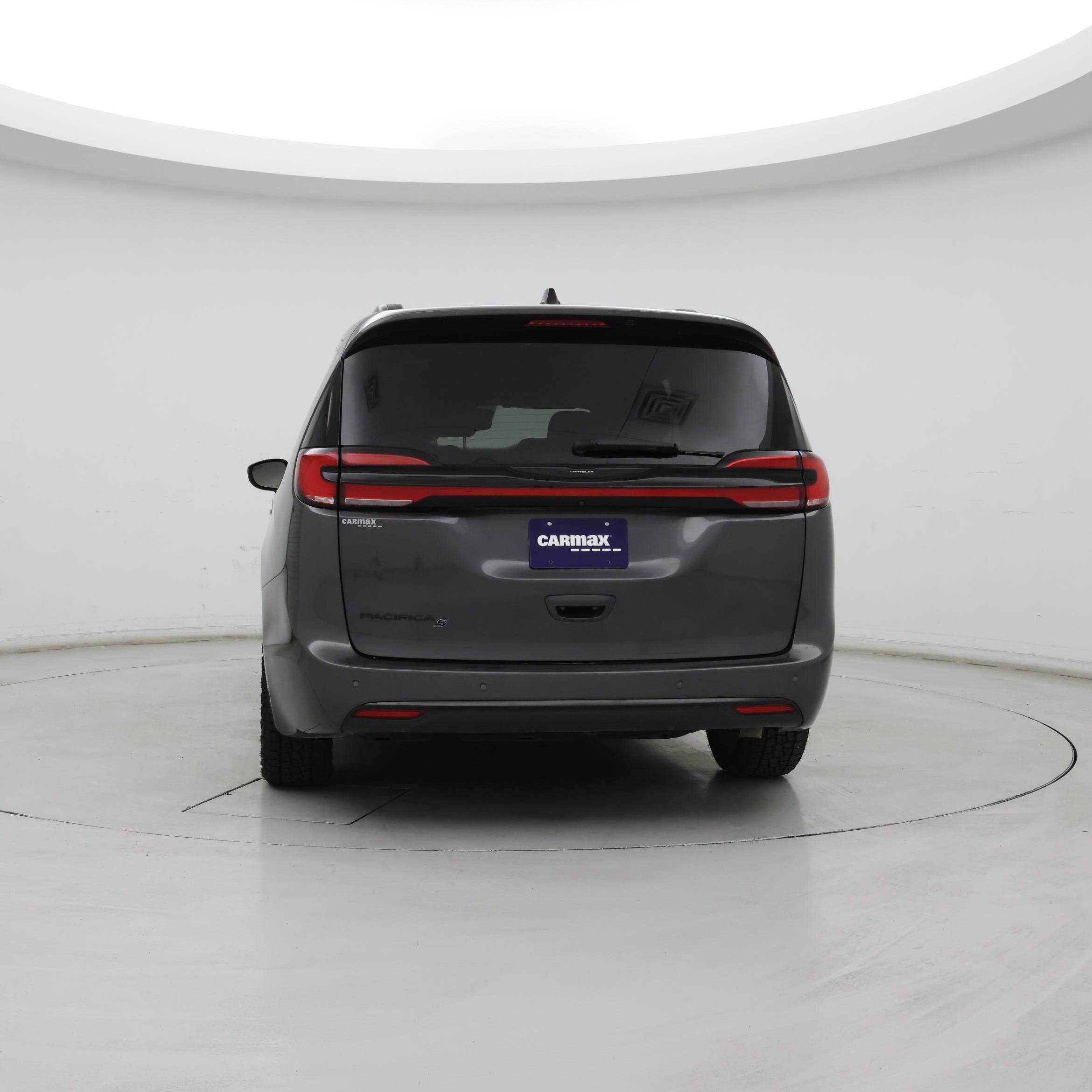 Thumbnail: 2023 Chrysler Pacifica - 6