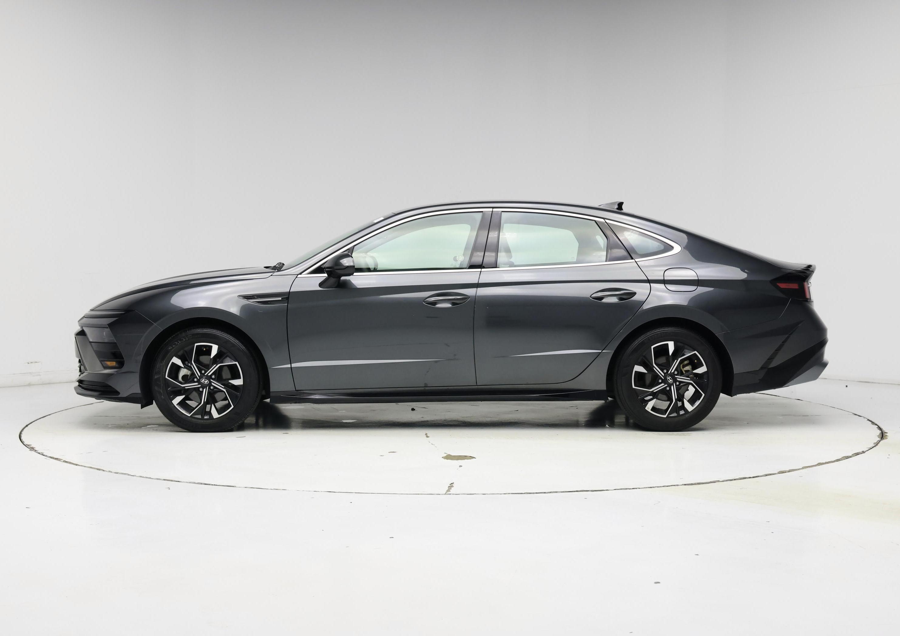 Thumbnail: 2025 Hyundai Sonata - 3