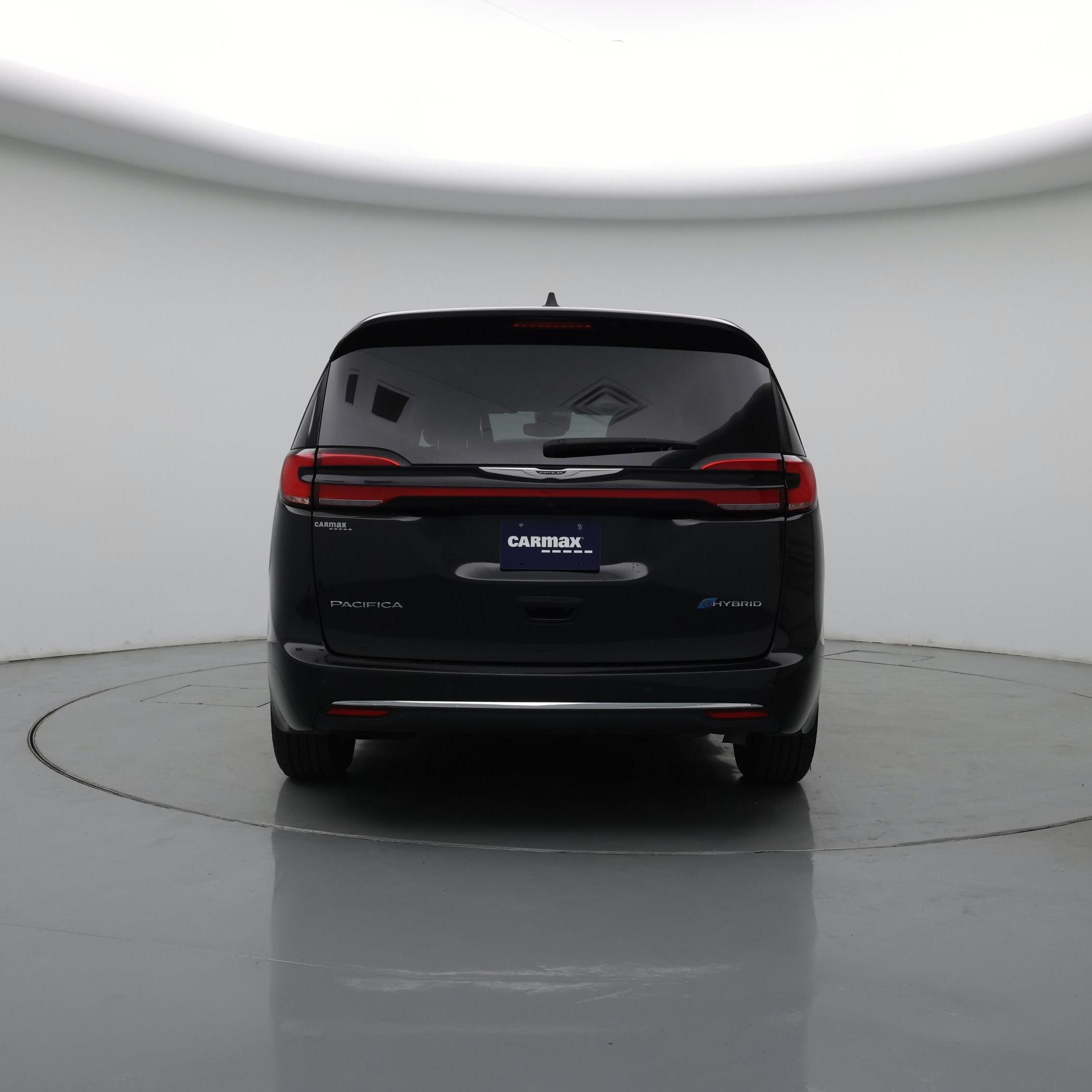 Thumbnail: 2023 Chrysler Pacifica - 6