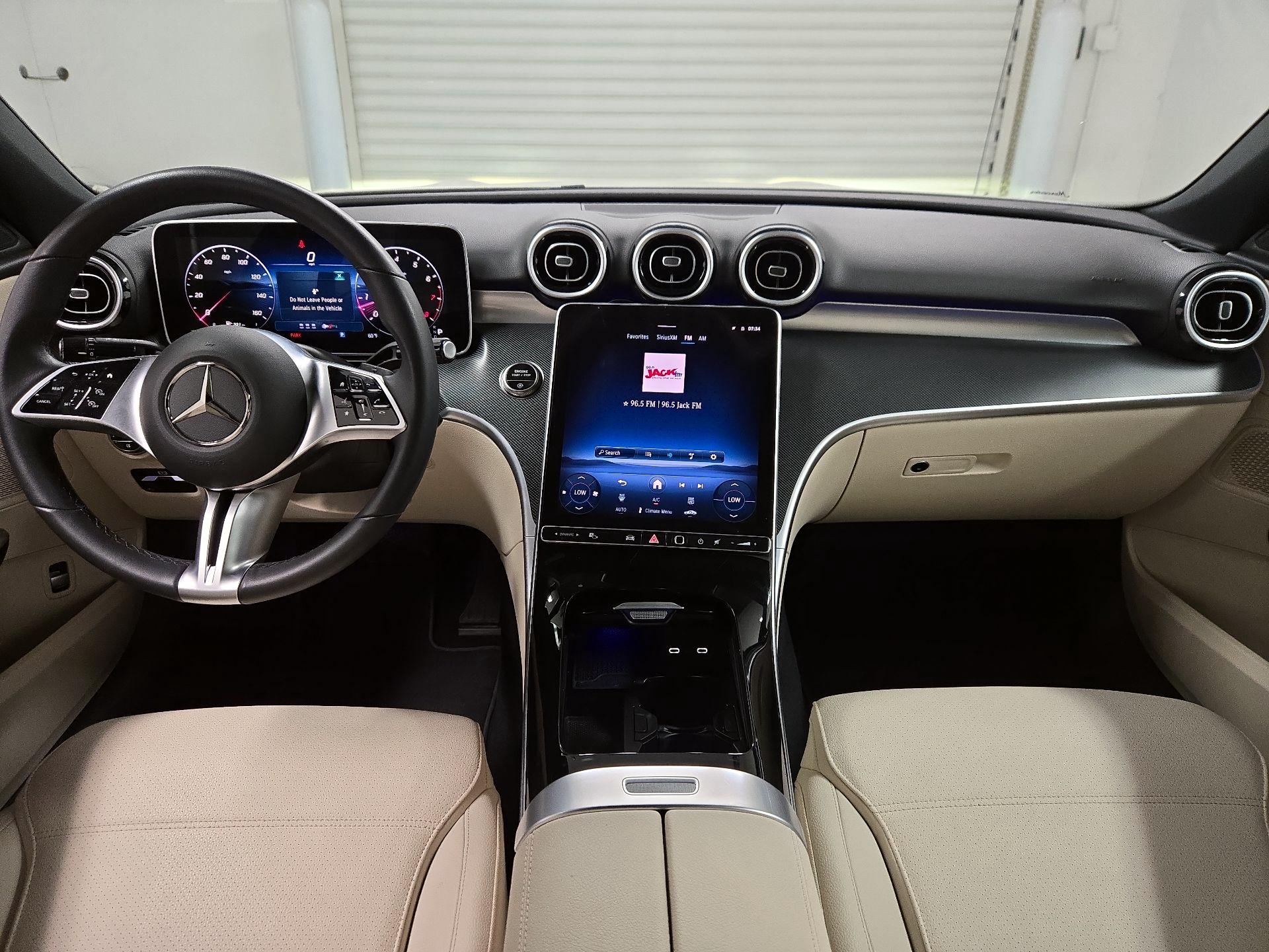 Thumbnail: 2025 Mercedes-Benz C-Class - 9